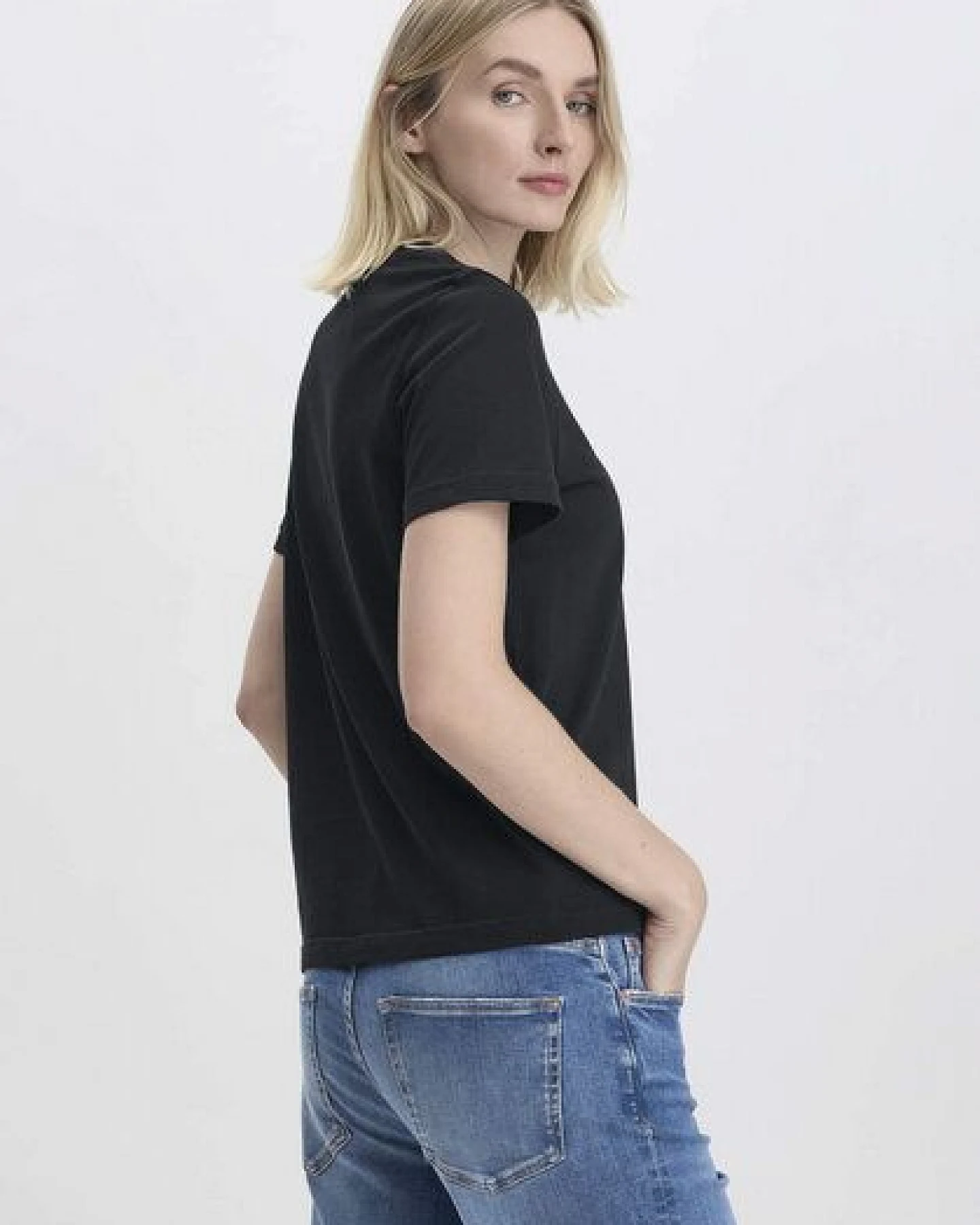 hessnatur T-Shirt aus reiner Bio-Baumwolle – Ansicht 2