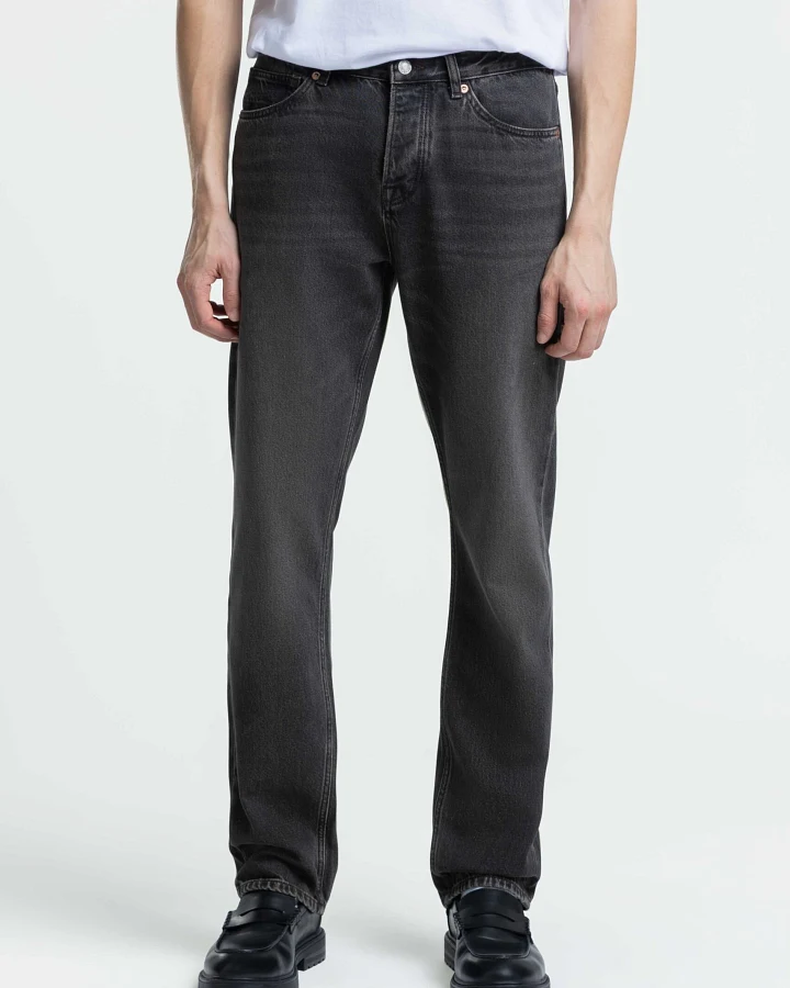 Kings of Indigo Herren vegan Jeans Arthur Washed Vilma Braun Schwarz