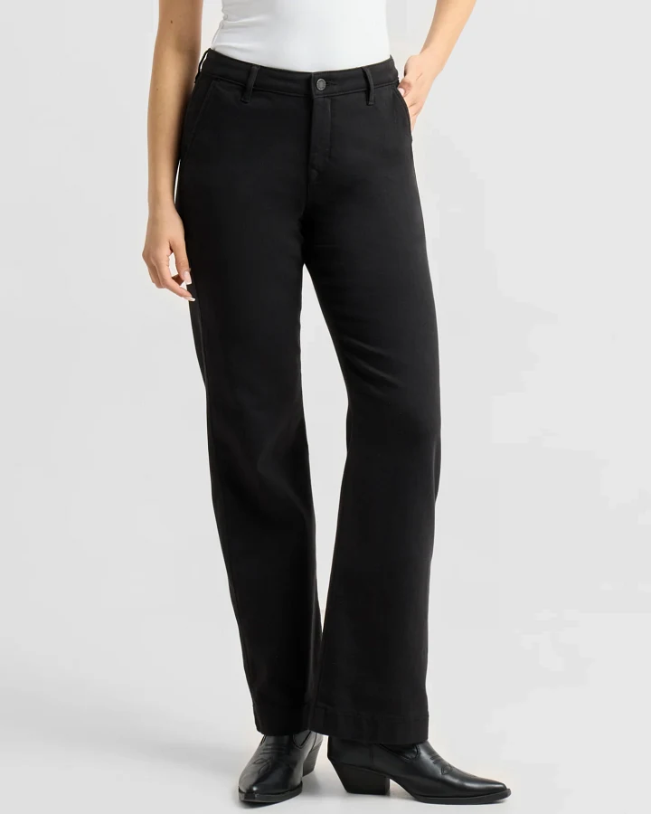 Dawn Damen vegan Jeans Cosma Flared Chino Stay Black
