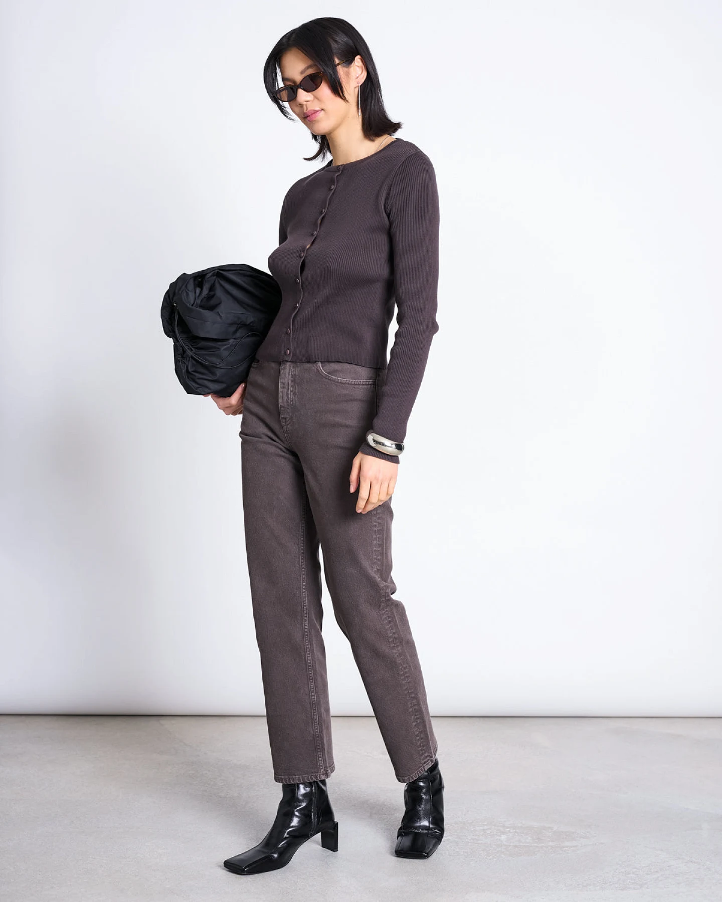 JAN 'N JUNE Damen vegan Strickjacke Mit Rundhalsausschnitt Glimt Zartbitter“ – Ansicht 2