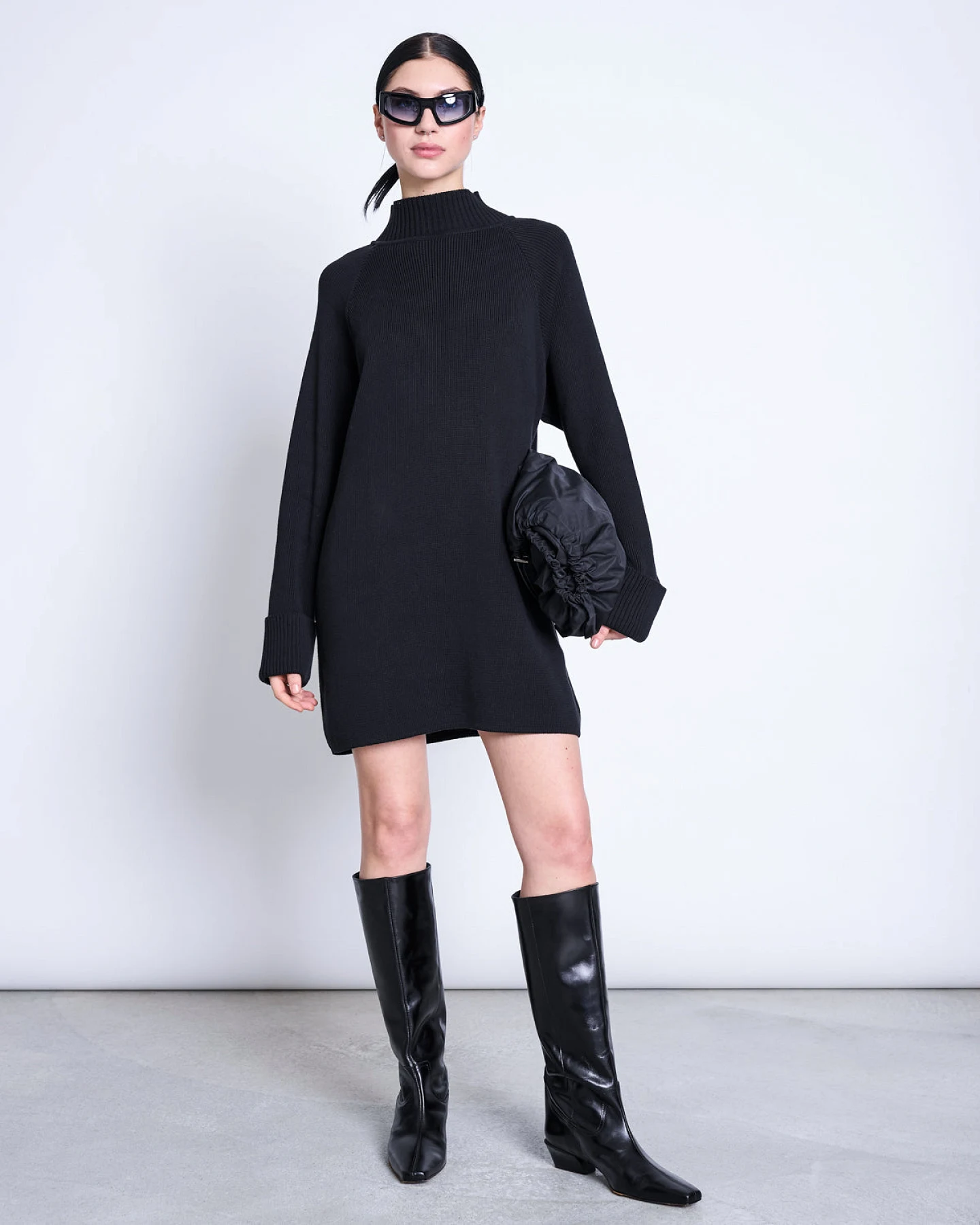 JAN 'N JUNE Damen vegan Mini-Kleid Luny In Schwarz – Ansicht 2
