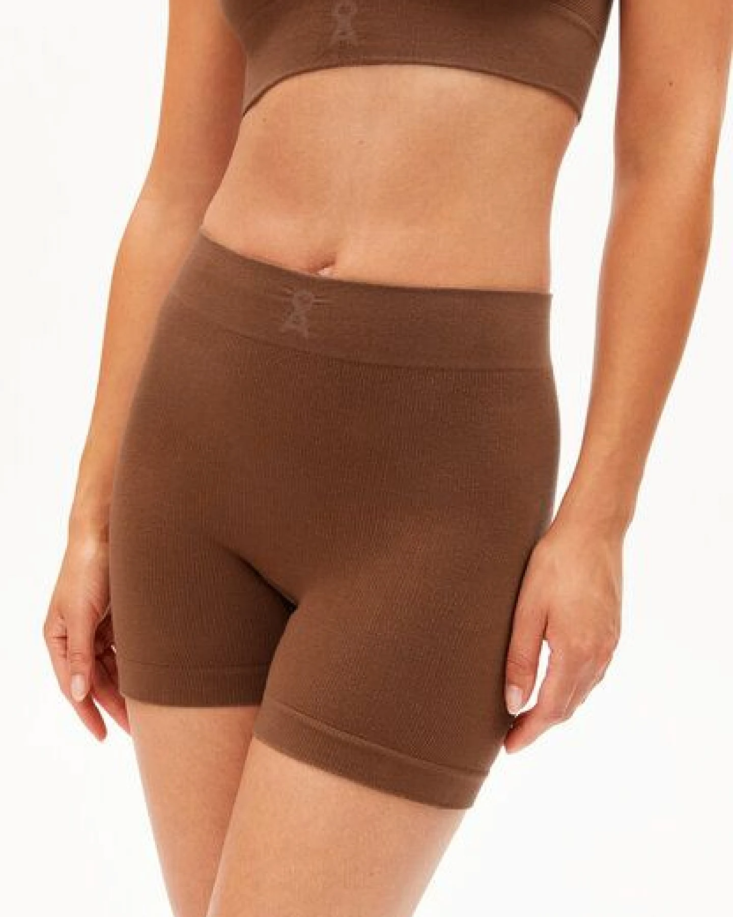 ARMEDANGELS SHORTAA SEAMAALA Damen Shortie aus TENCEL Lyocell Mix – Ansicht 3
