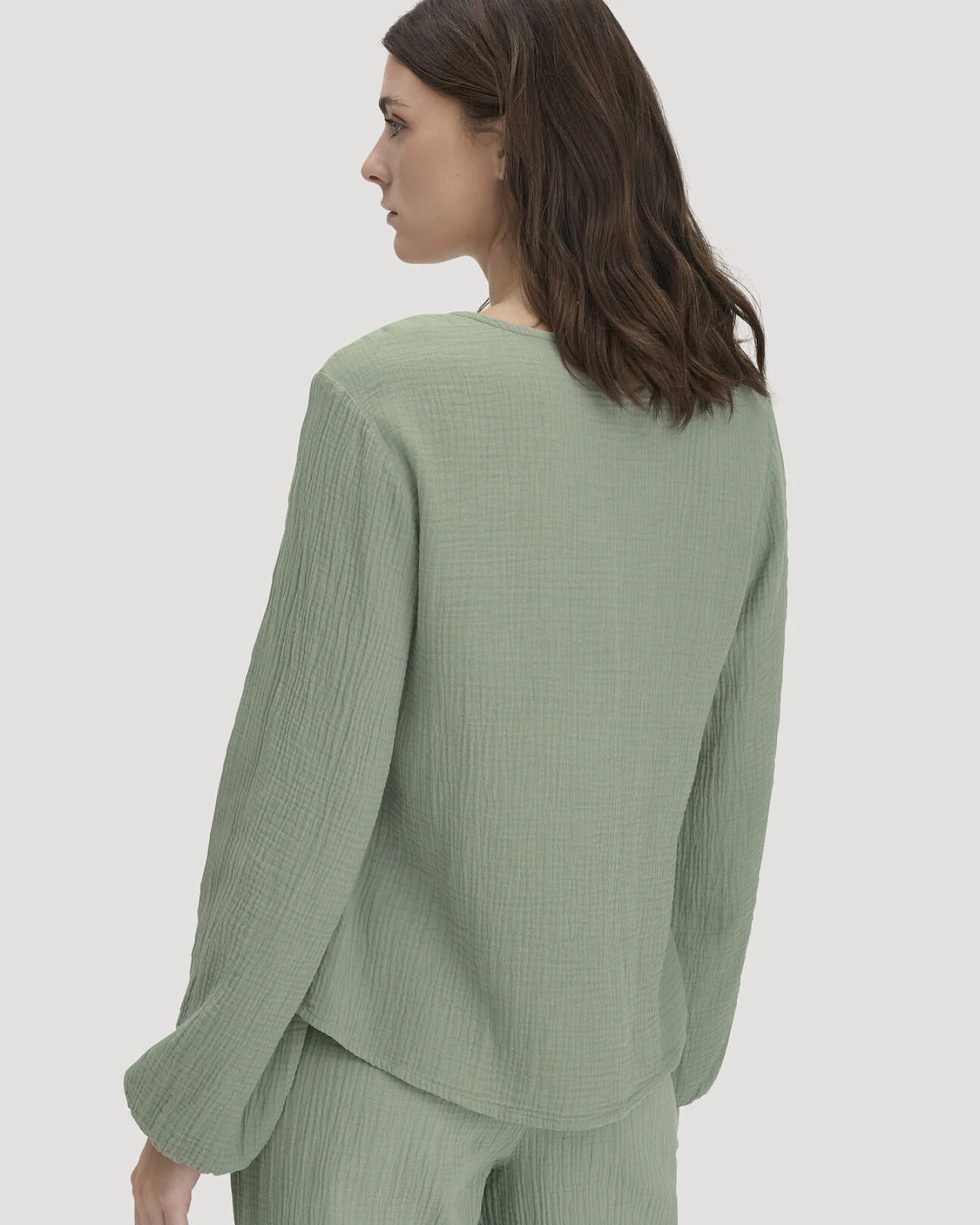 hessnatur Damen Musselin Bluse Relaxed aus Bio-Baumwolle - grün - Größe 46 – Ansicht 3