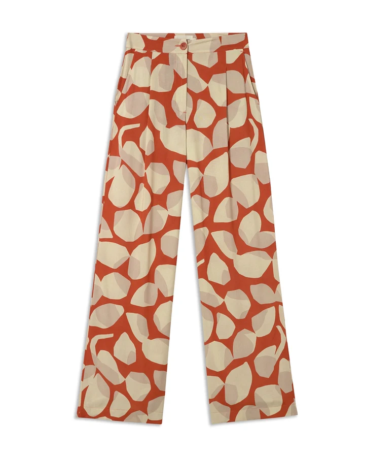 Thinking MU Hose Manolita