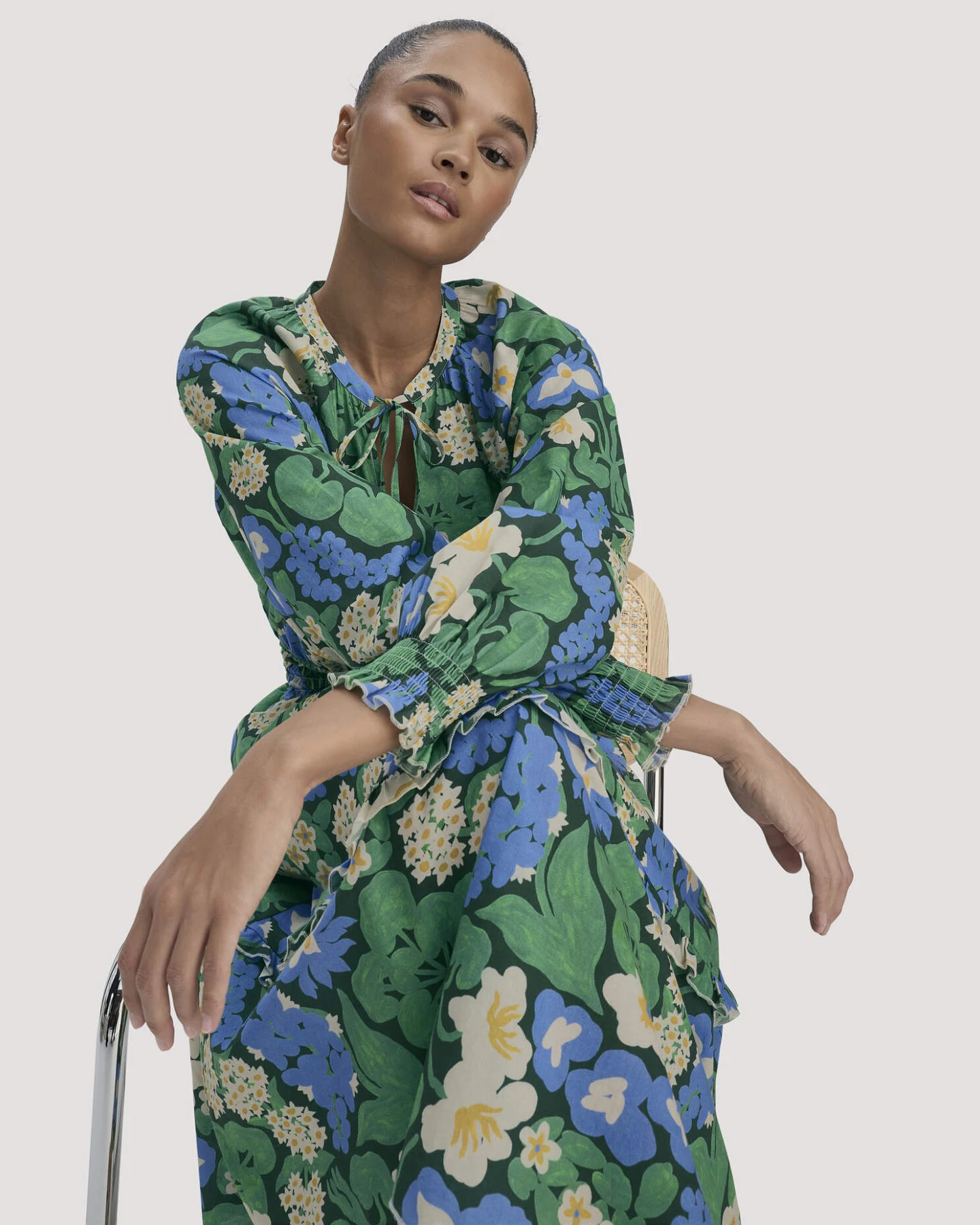 hessnatur Damen Gewebe Kleid Midi LIV LEE aus Bio-Baumwolle - grün - Größe 44 – Ansicht 4