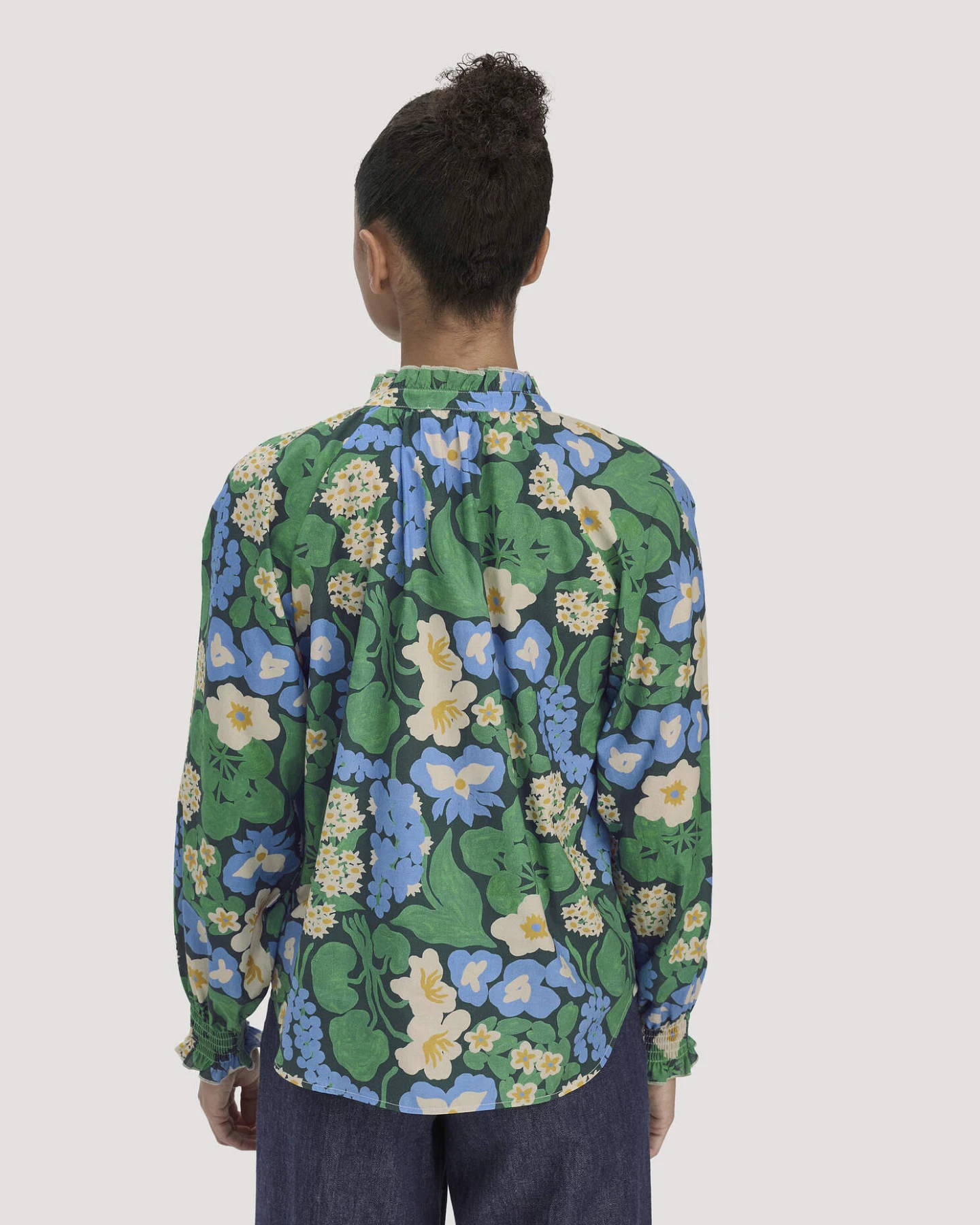 hessnatur Damen Bluse Relaxed LIV LEE aus Bio-Baumwolle - grün - Größe 36 – Ansicht 3