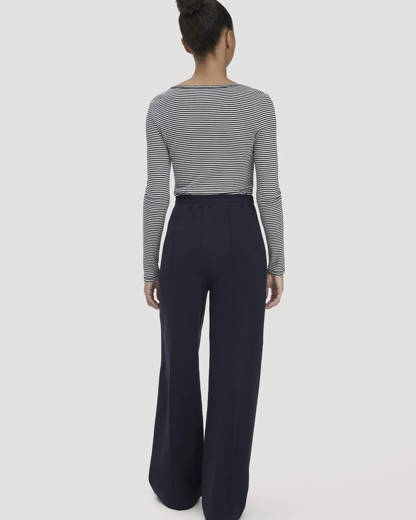 hessnatur Damen Jersey Hose Wide Leg Relaxed aus Bio-Baumwolle - blau - Größe 38 – Ansicht 2