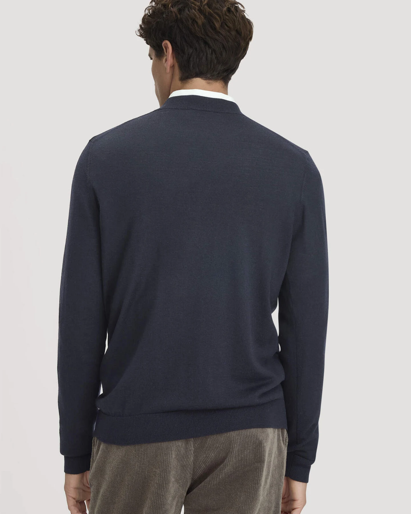 hessnatur Herren Pullover Regular aus Bio-Merinowolle - blau - Größe XL – Ansicht 3