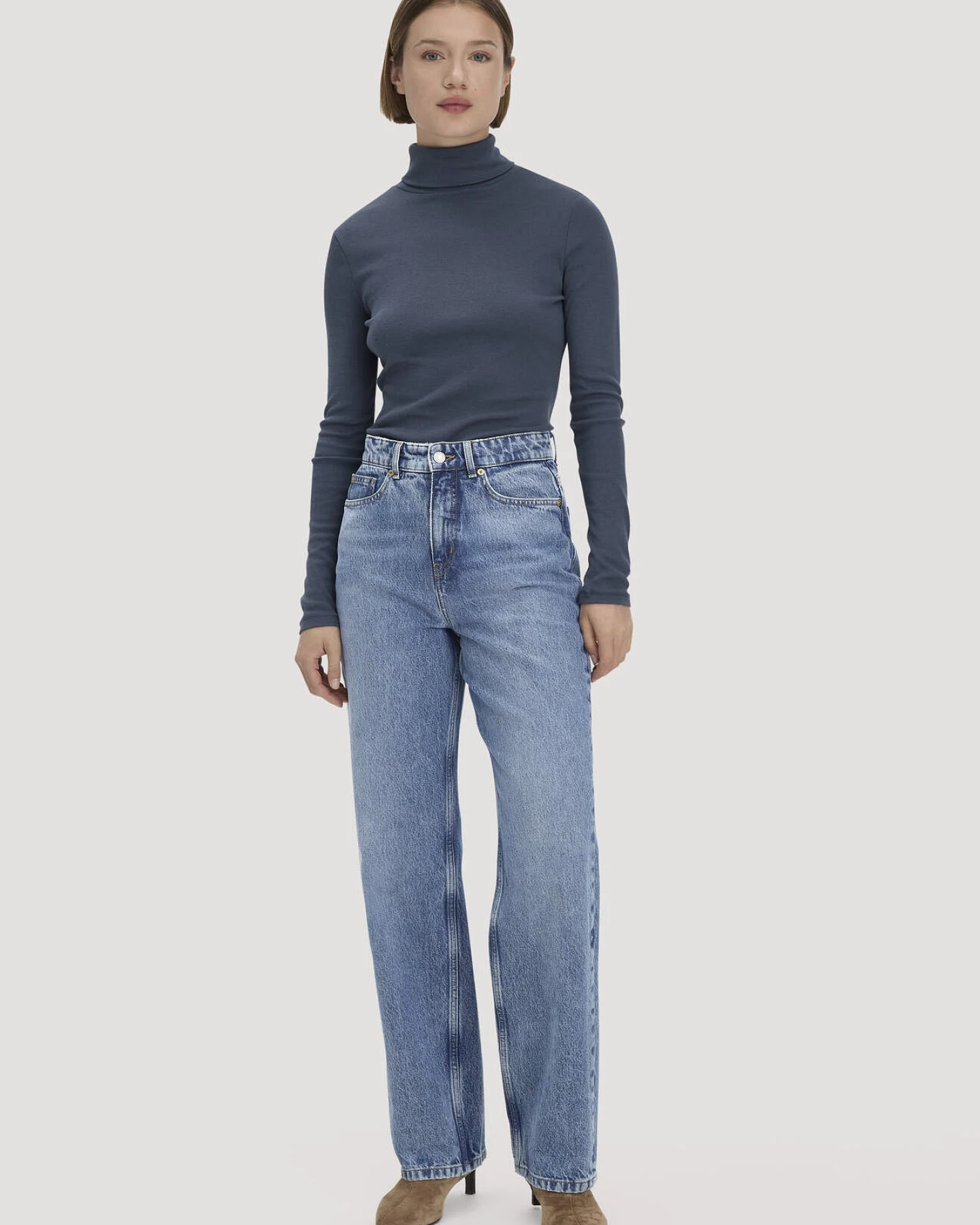 hessnatur Damen Softrib Longsleeve Fitted aus Bio-Baumwolle und TENCEL™ Modal - blau - Größe 38 – Ansicht 2