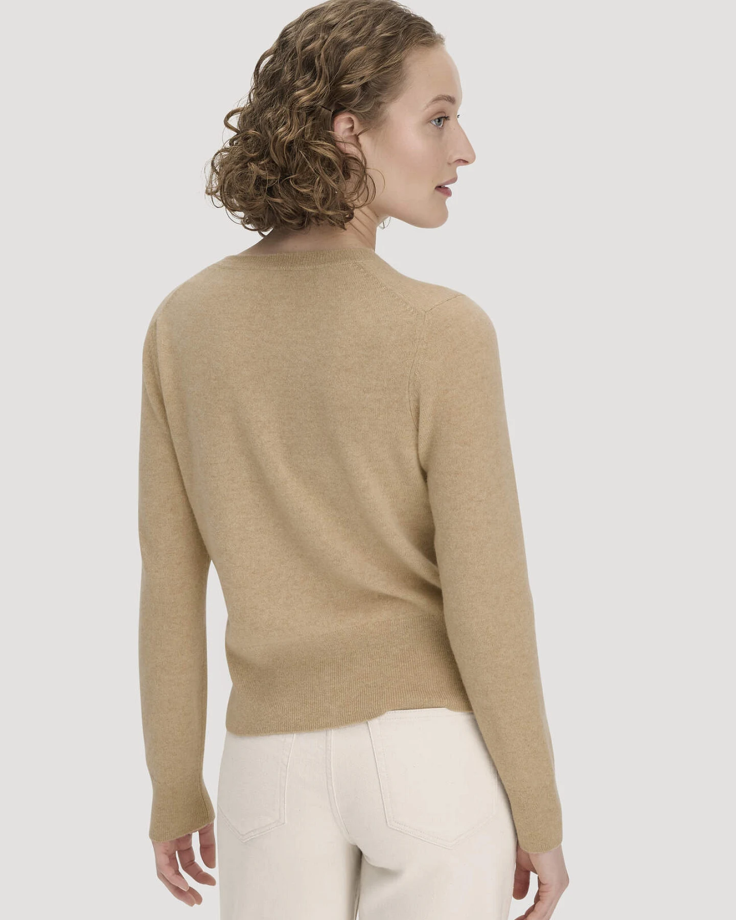 hessnatur Damen Strick Jacke Regular BETTER RECYCLING aus Cashmere - beige - Größe M – Ansicht 3