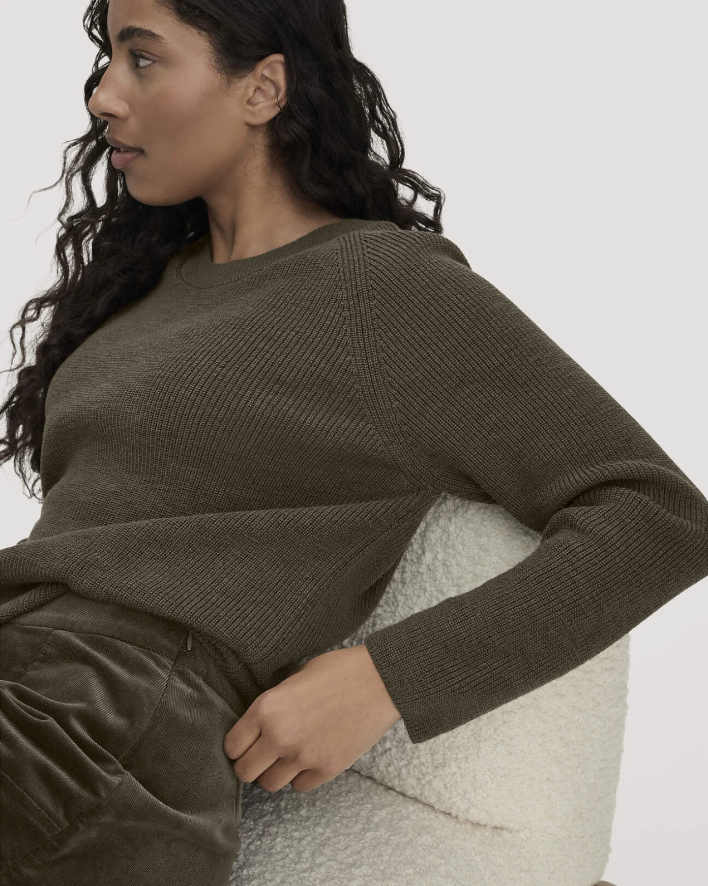 hessnatur Damen Pullover Relaxed aus Bio-Baumwolle - grün - Größe XS – Ansicht 4