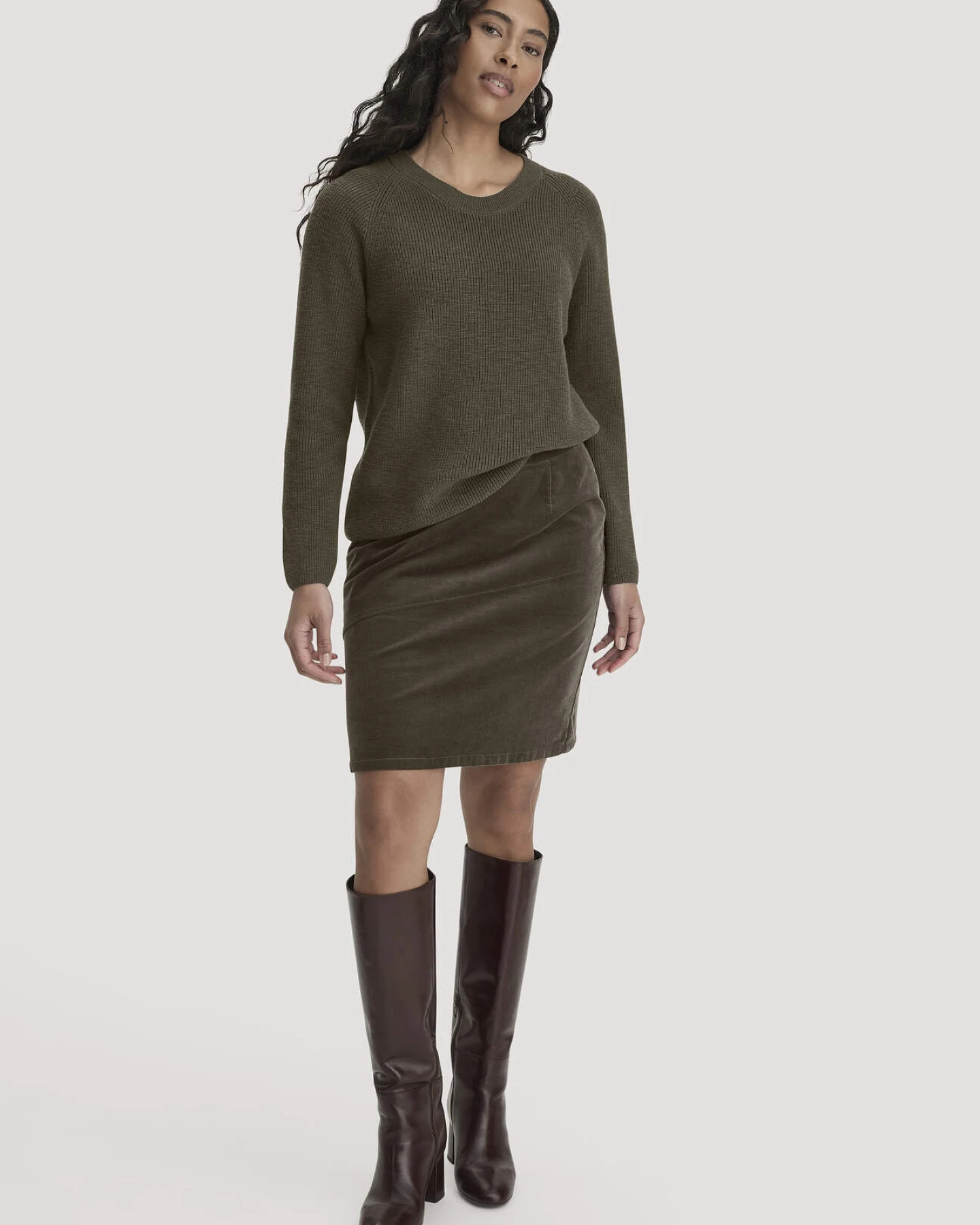 hessnatur Damen Pullover Relaxed aus Bio-Baumwolle - grün - Größe S – Ansicht 2