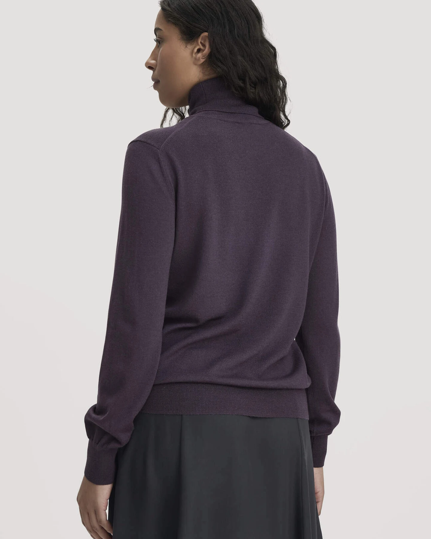 hessnatur Damen Rollkragenpullover Relaxed aus Bio-Merinowolle - lila - Größe XXL – Ansicht 3