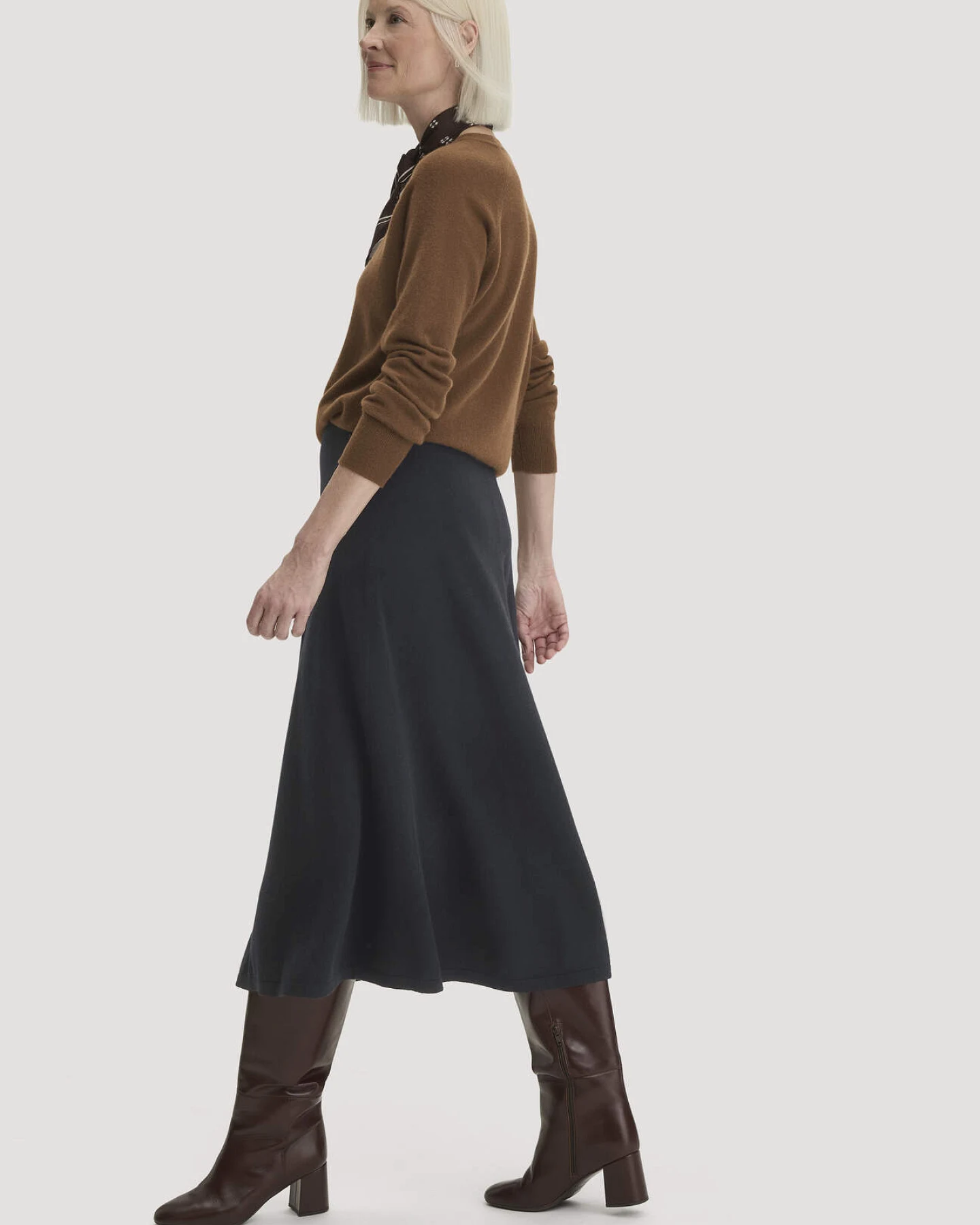hessnatur Damen Strick Rock Midi Regular aus Bio-Merinowolle mit Cashmere - schwarz - Größe XS – Ansicht 4