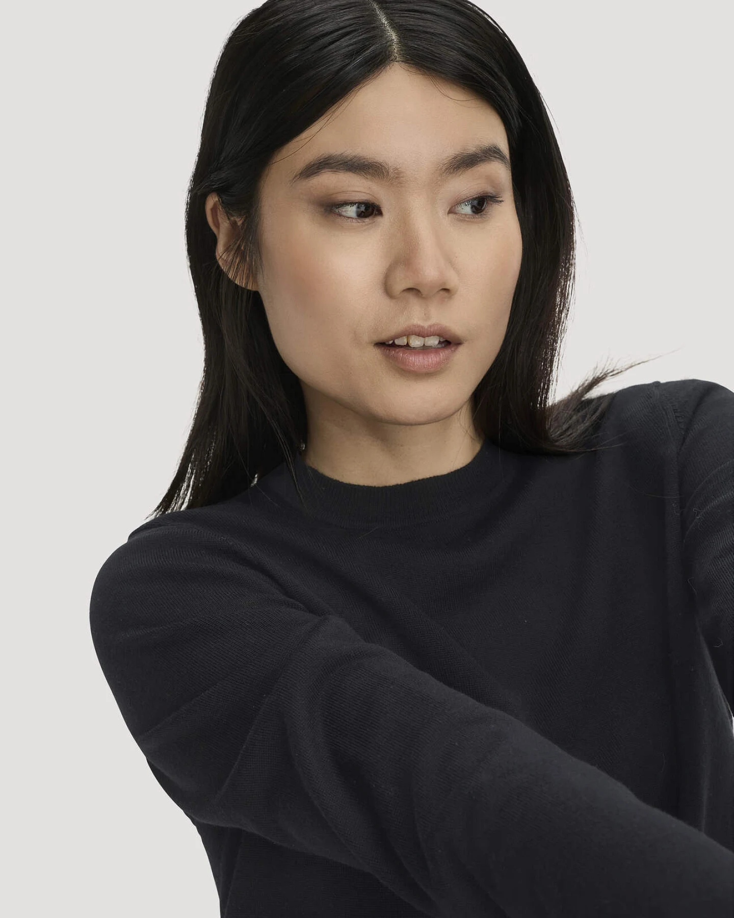hessnatur Damen Pullover Regular aus Bio-Merinowolle - schwarz - Größe XXL – Ansicht 4