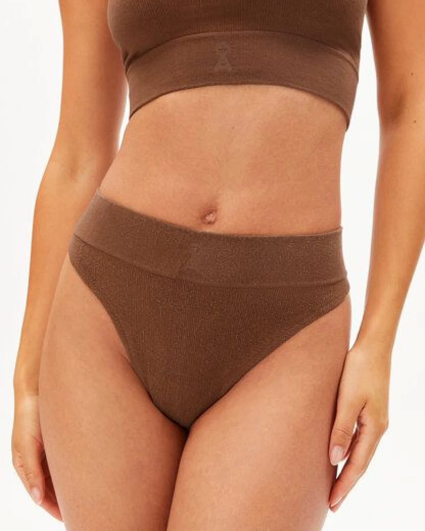 ARMEDANGELS THONGAA SEAMAALA Damen String aus TENCEL Lyocell Mix – Ansicht 3
