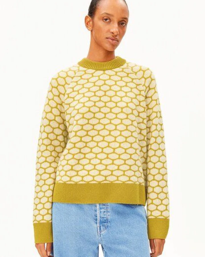 Mosslace-Oatmilk