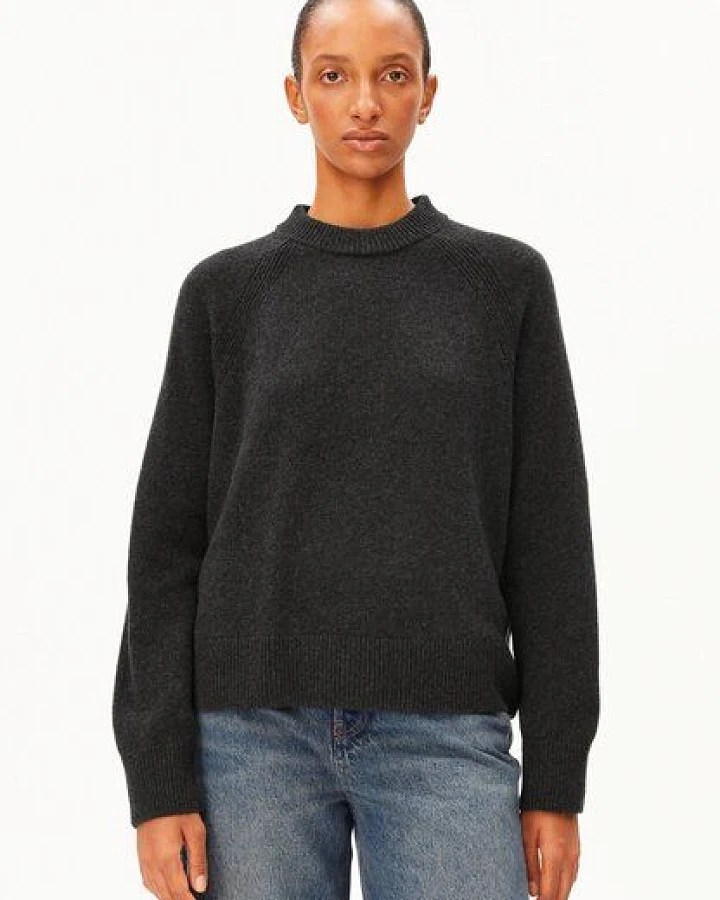 Produktseite: ARMEDANGELS WOOL KNIT Damen Strickpullover aus recycelter Wolle mit Bio-Wolle