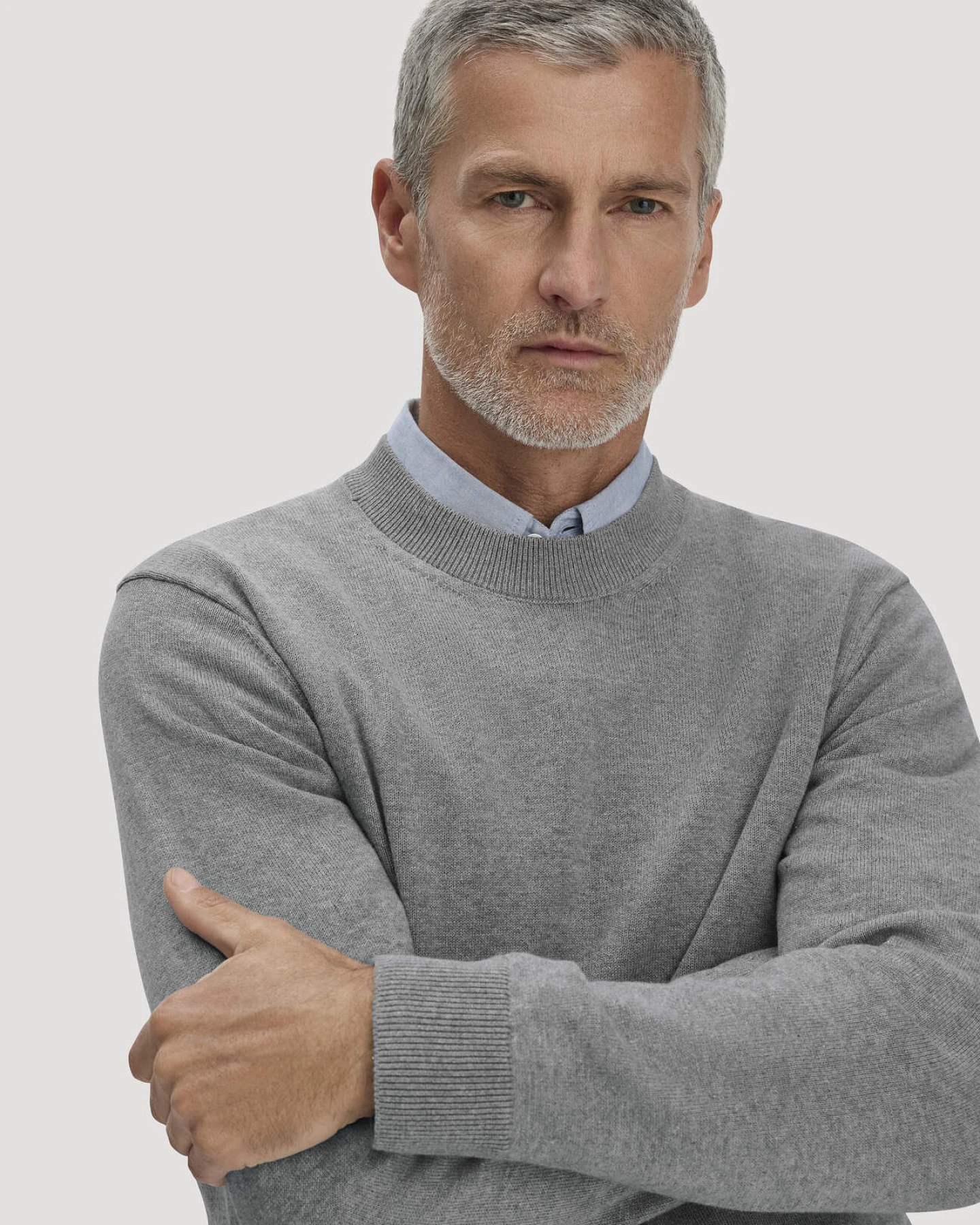 hessnatur Herren Strick Pullover Regular aus Bio-Baumwolle - grau - Größe M – Ansicht 4