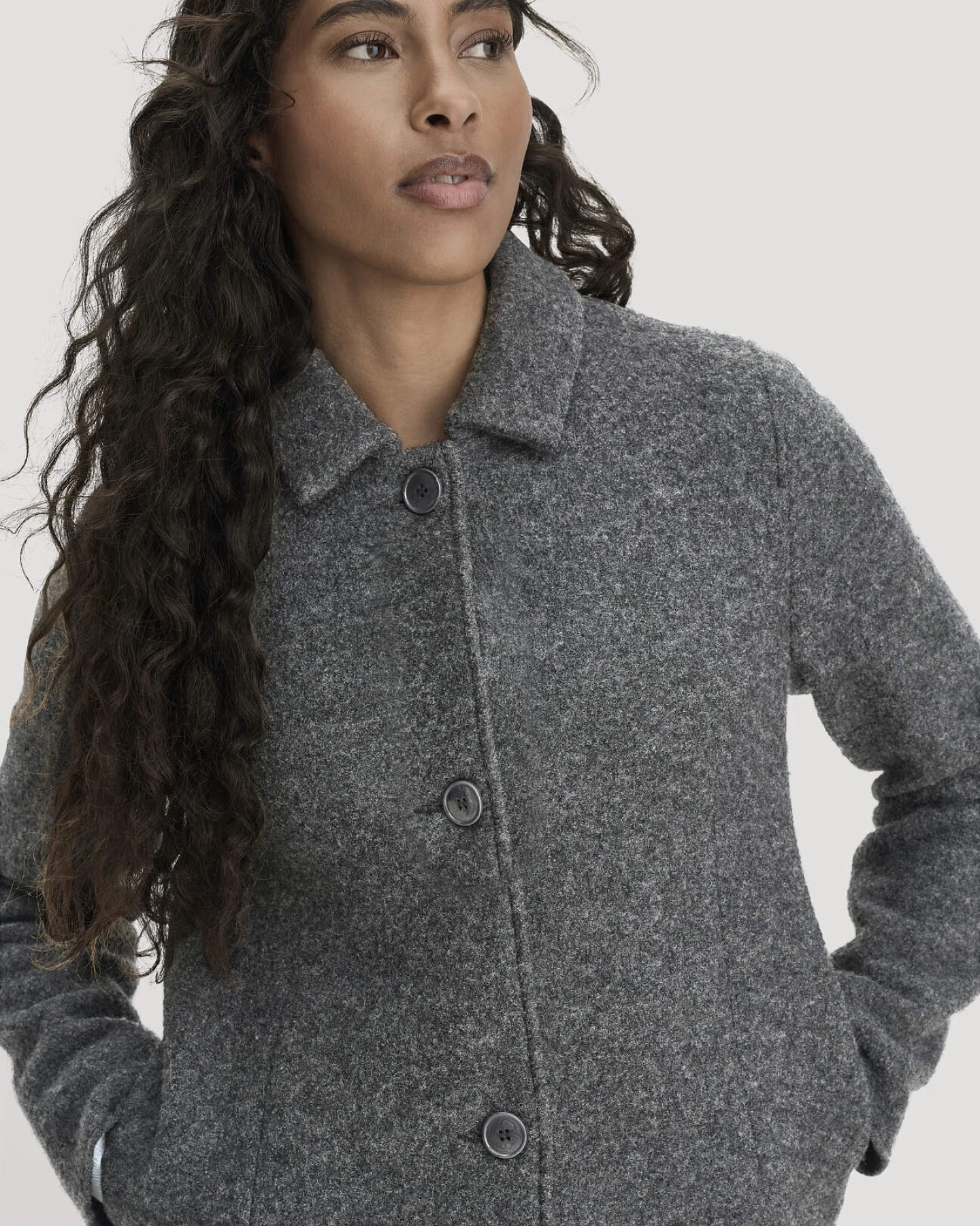 hessnatur Damen Walk Jacke Regular aus Bio-Merinowolle - grau - Größe 44 – Ansicht 4