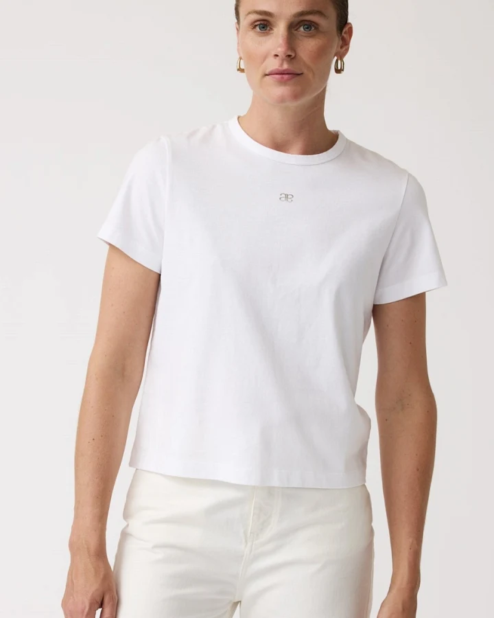 Alchemist Damen vegan T-Shirt Besen Logo Sehr Weiß