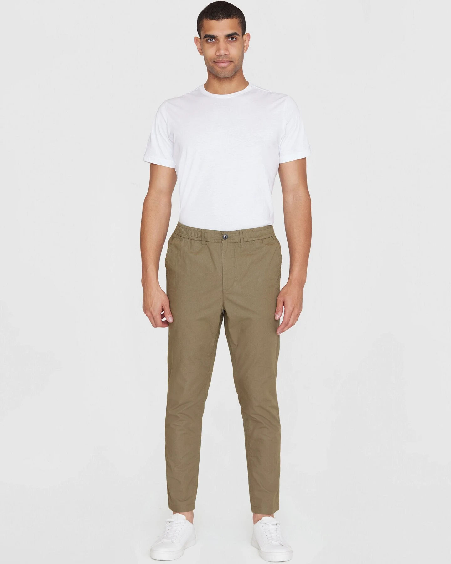 KnowledgeCotton Apparel Herren vegan Chino Hose Tim Tapered Burned Olive – Ansicht 2