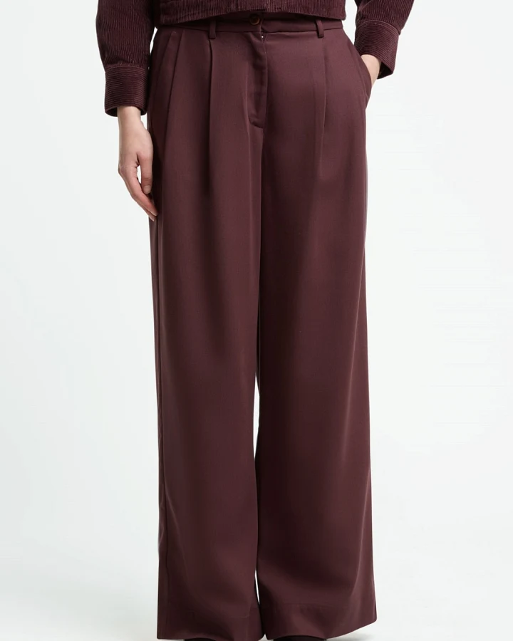 Kings of Indigo Damen vegan Hose Larena Fudge