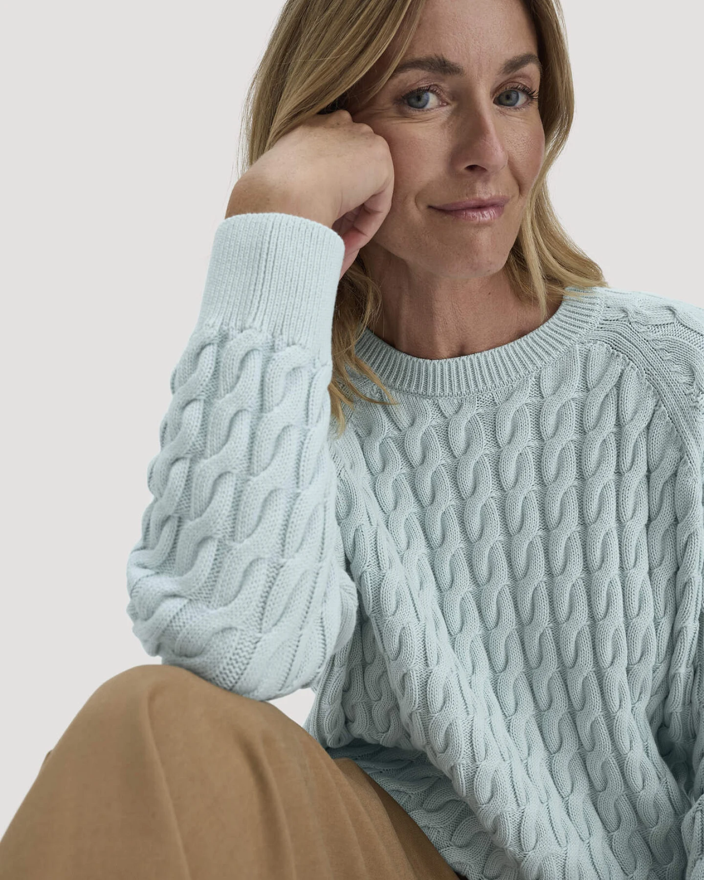 hessnatur Damen Strick Pullover Regular aus Bio-Baumwolle - blau - Größe L – Ansicht 4