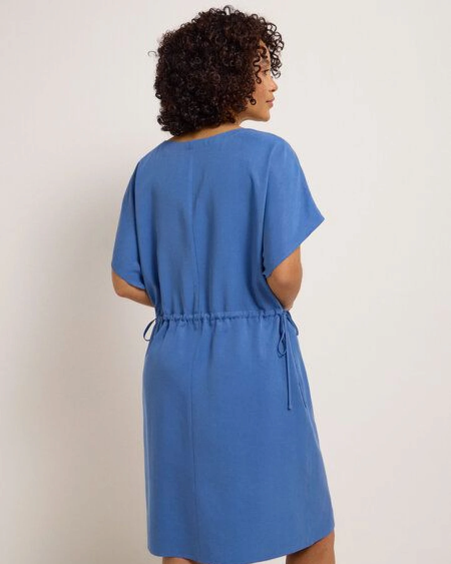 LANIUS Kleid mit V-Ausschnitt aus TENCEL und Bio-Leinen – Ansicht 2