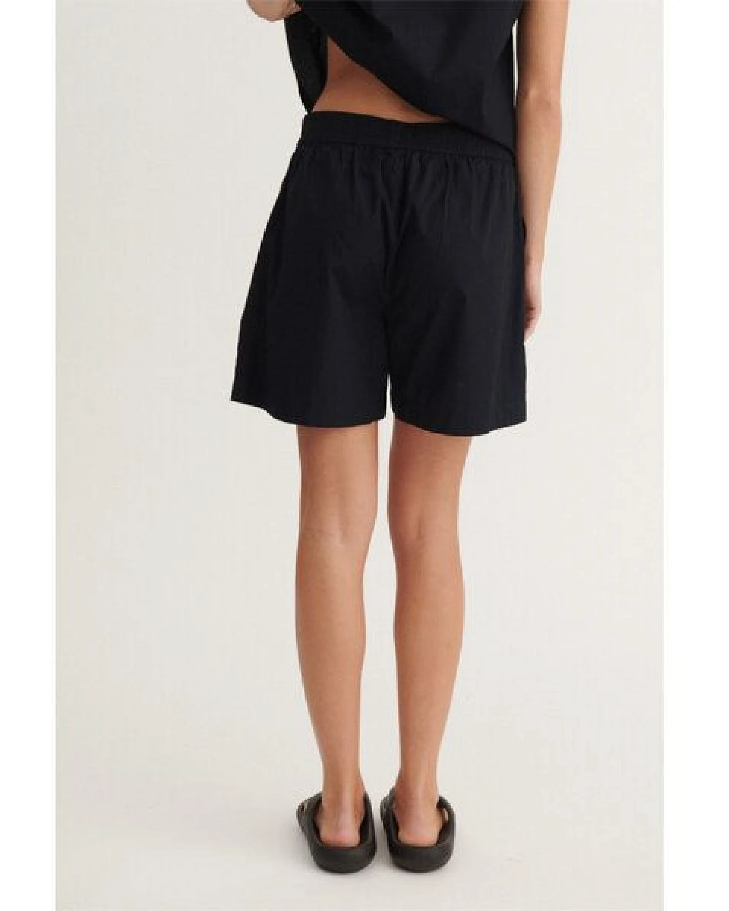 Basic Apparel Shorts SILJE aus Bio-Baumwolle – Ansicht 3