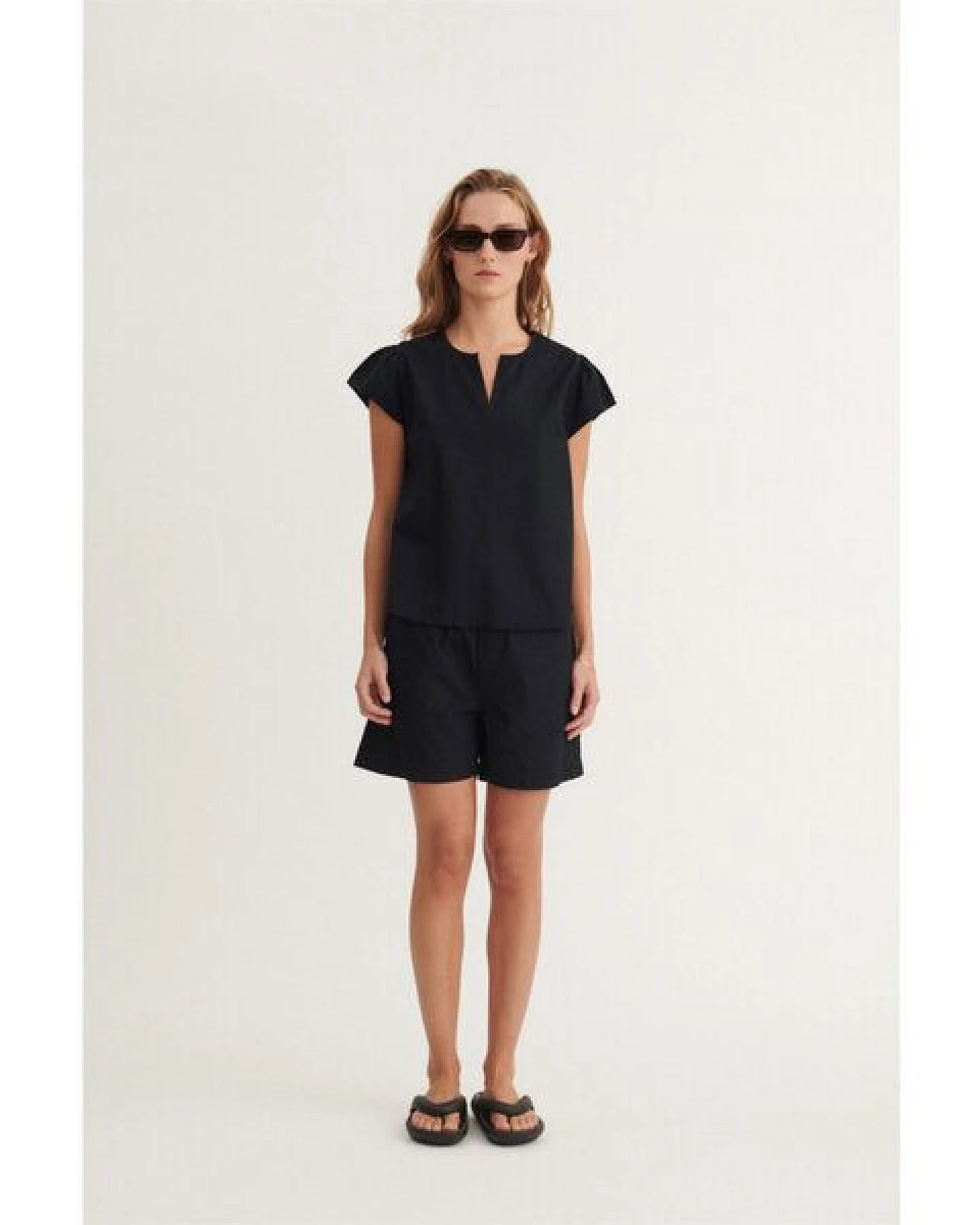 Basic Apparel Shorts SILJE aus Bio-Baumwolle – Ansicht 4