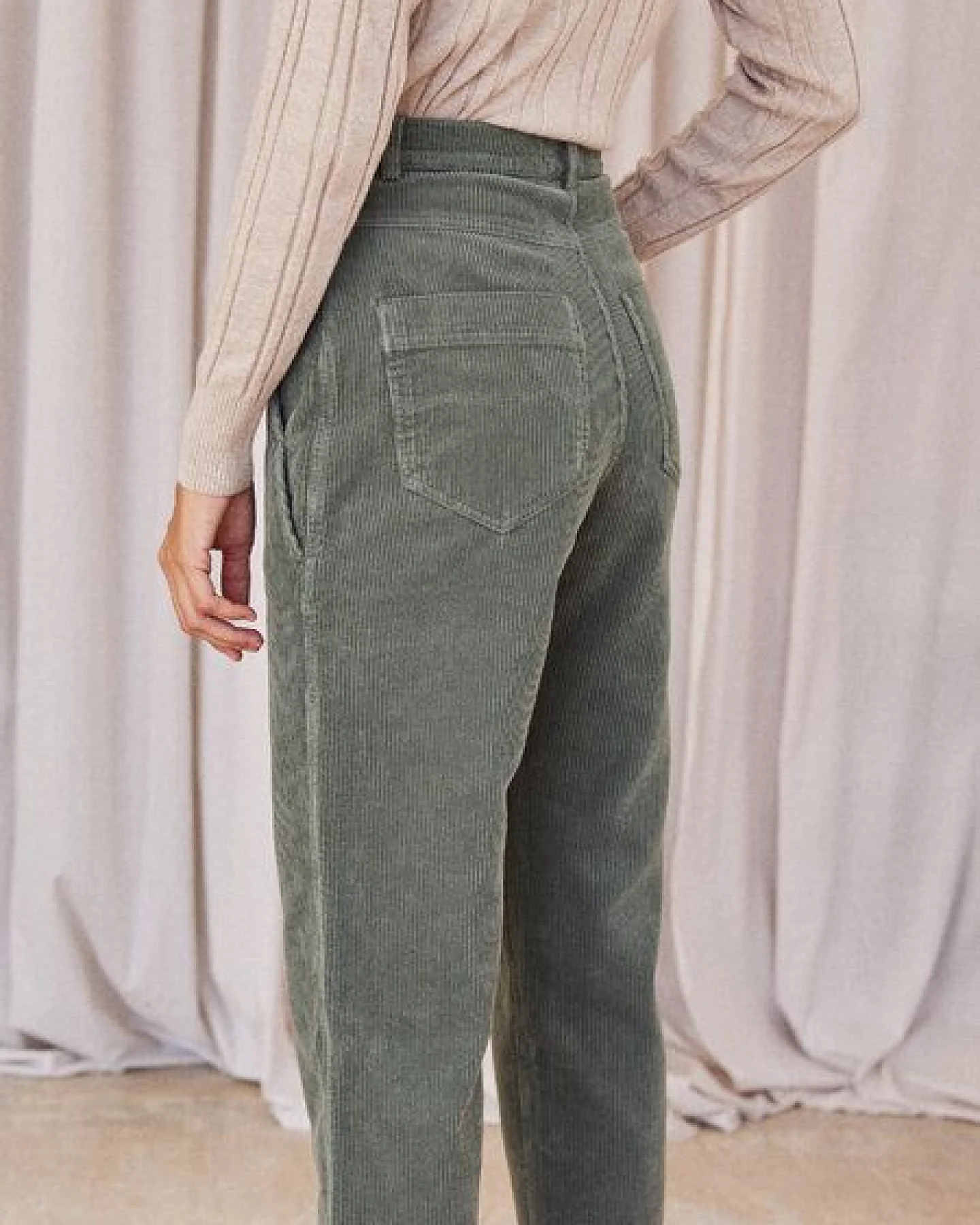 TWOTHIRDS Cordhose Vegan "Ontong" aus Bio-Baumwolle – Ansicht 4