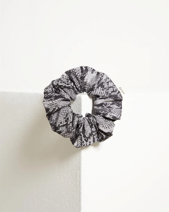 Tencel Scrunchie Modell: Sina