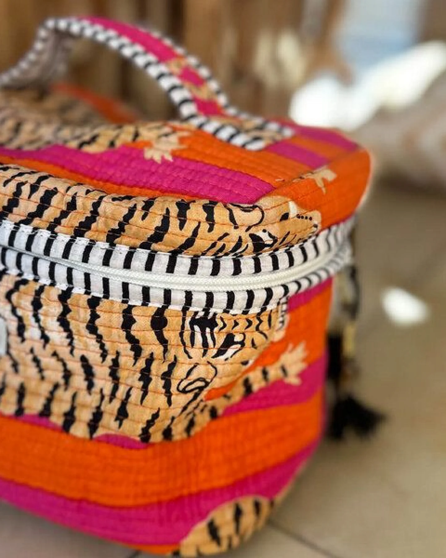 KIKOONI handgefertigte Kosmetiktasche "BIG BEAUTY" – Ansicht 4