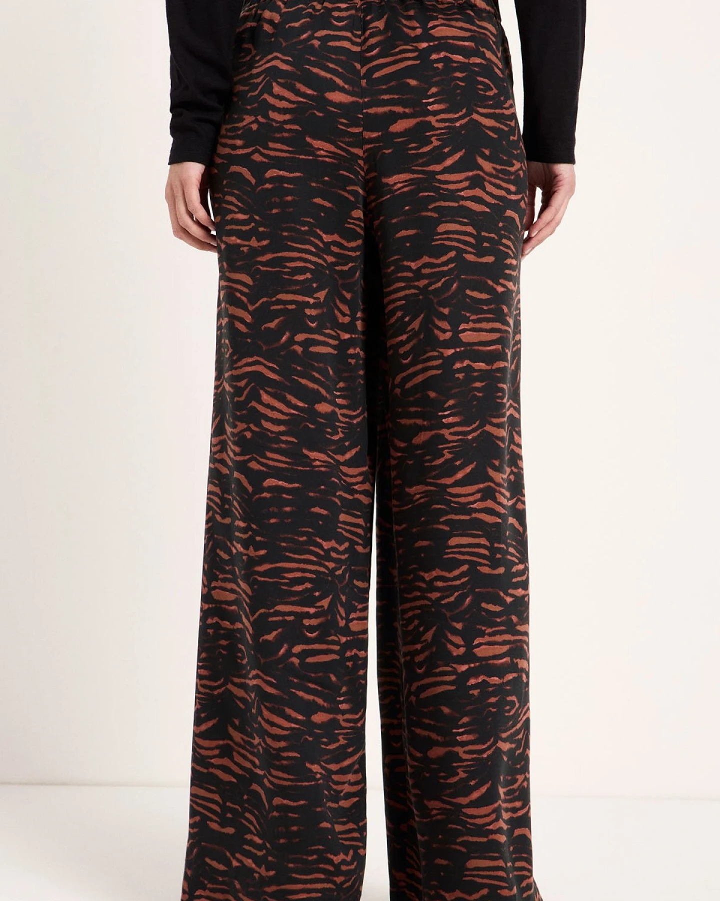 Hose Mit Weitem Bein Animal Stripes Braun – Ansicht 3