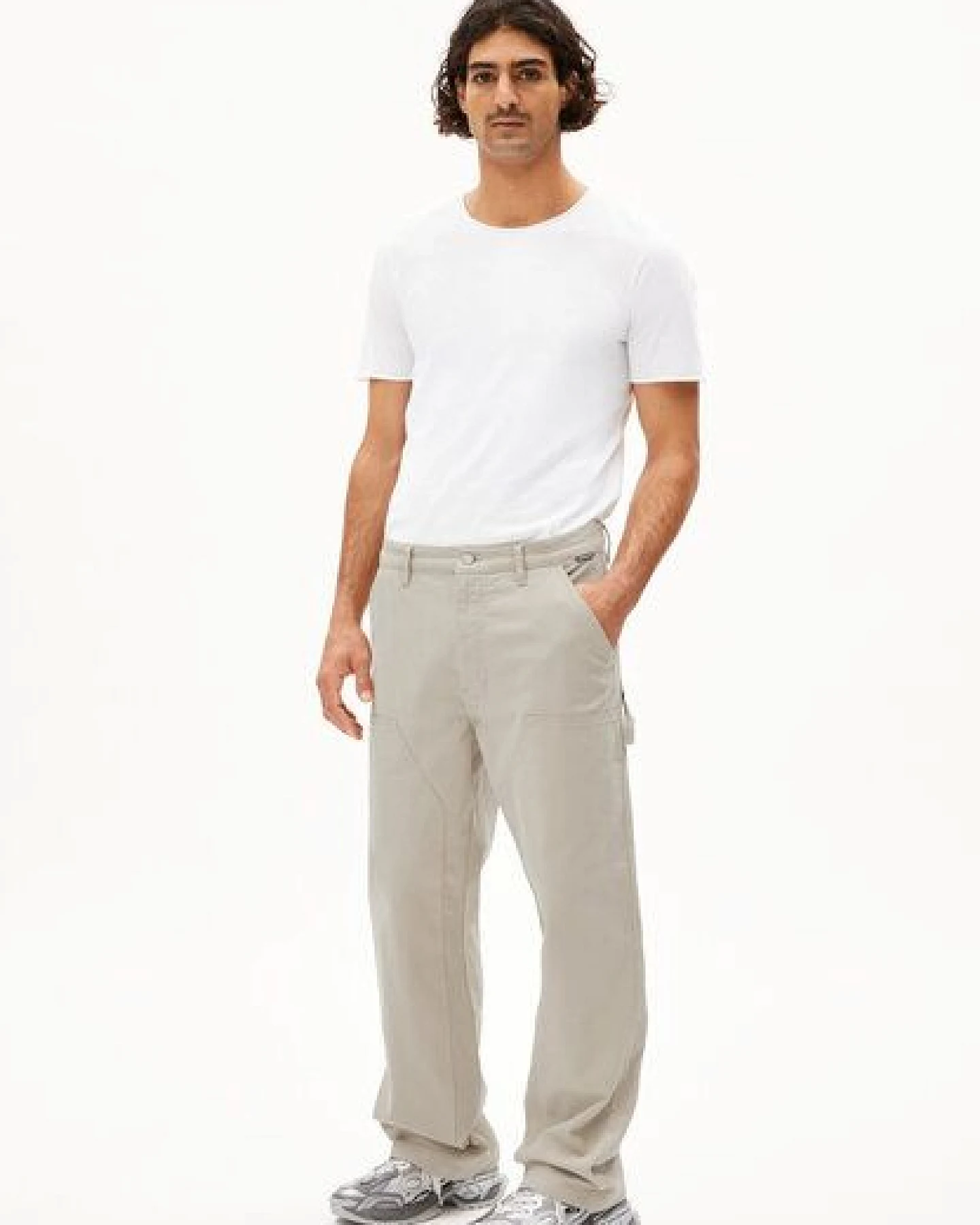 ARMEDANGELS AAGAPIO Herren Webhose aus Bio-Baumwoll Mix – Ansicht 4