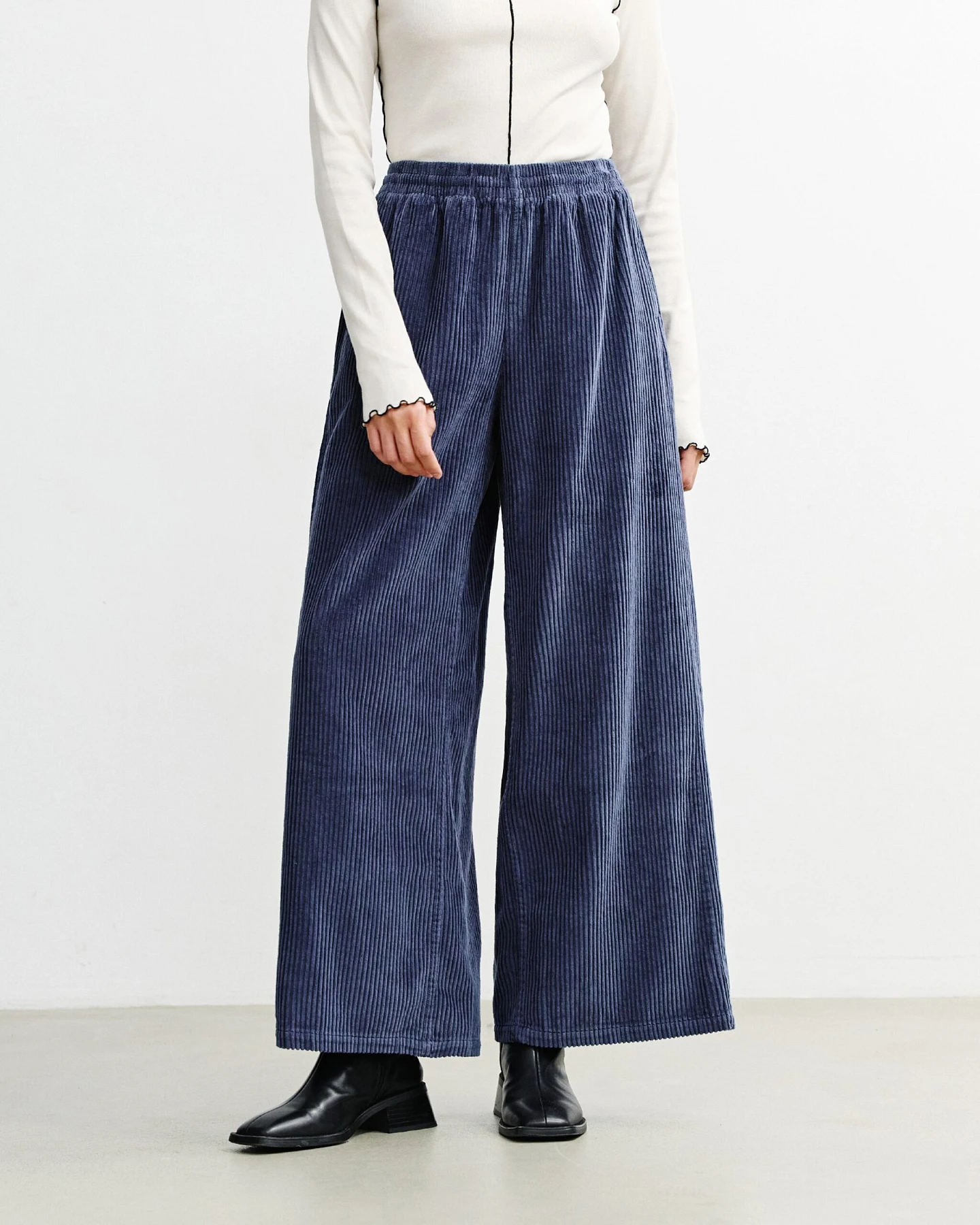 Rotholz Damen vegan Hose Aus Cord Ausgestellt Aschblau – Ansicht 2