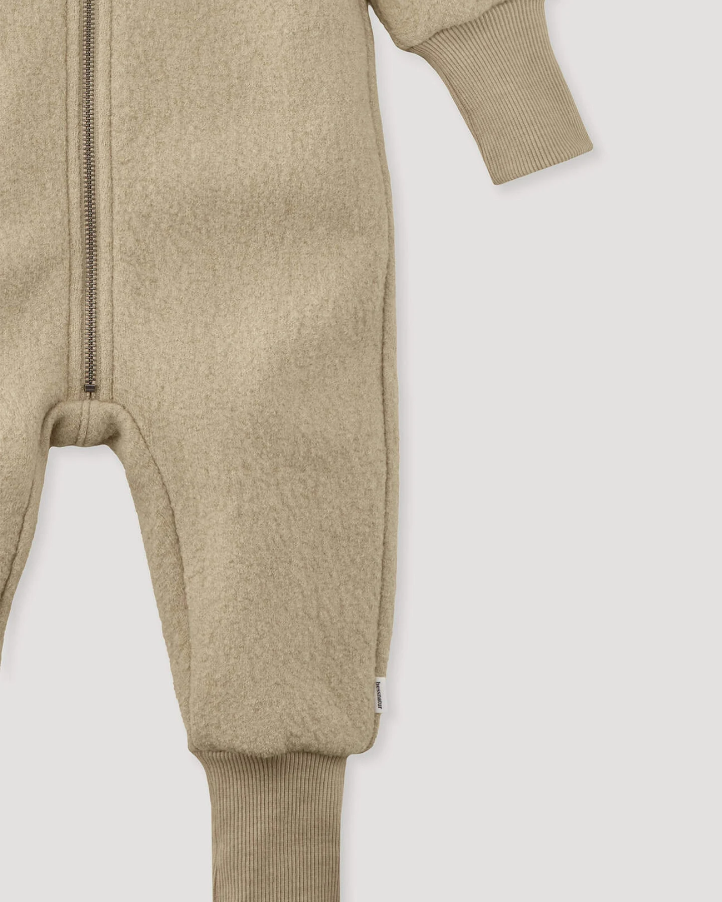 hessnatur Baby Walkoverall aus Bio-Merinowolle - beige - Größe 50/56 – Ansicht 3