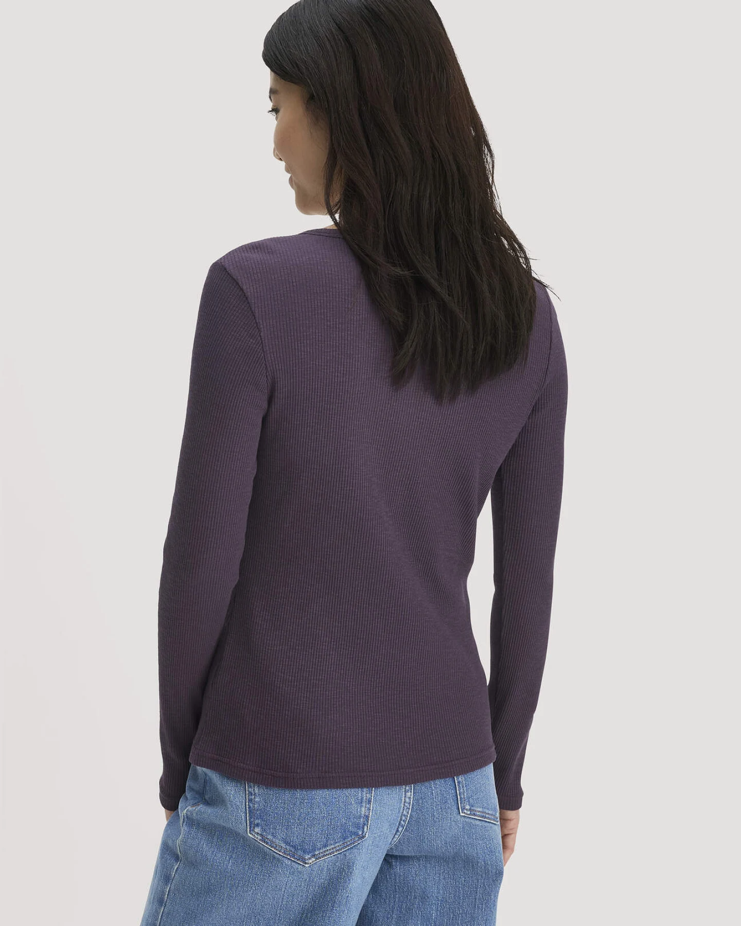 hessnatur Damen Longsleeve Henley Slim aus Bio-Baumwolle - lila - Größe 38 – Ansicht 3