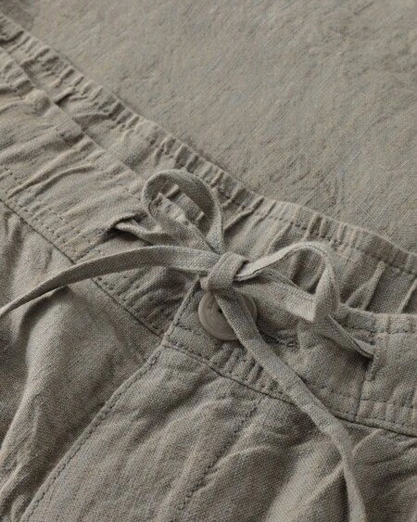 KnowledgeCotton Apparel Leinenshorts - Loose linen shorts - VEGAN - aus Bio-Leinen – Ansicht 2