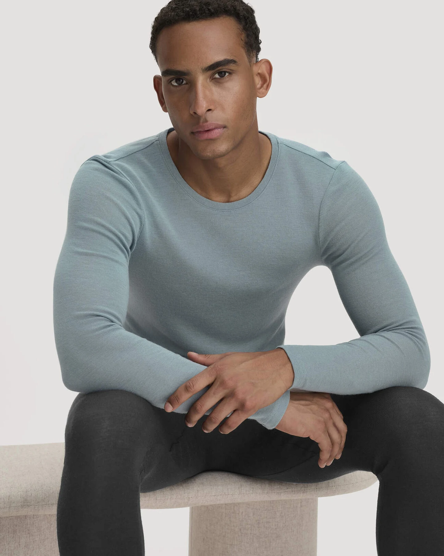 hessnatur Herren Longsleeve PURE FUNCTION aus Bio-Merinowolle und Seide - blau - Größe M – Ansicht 2