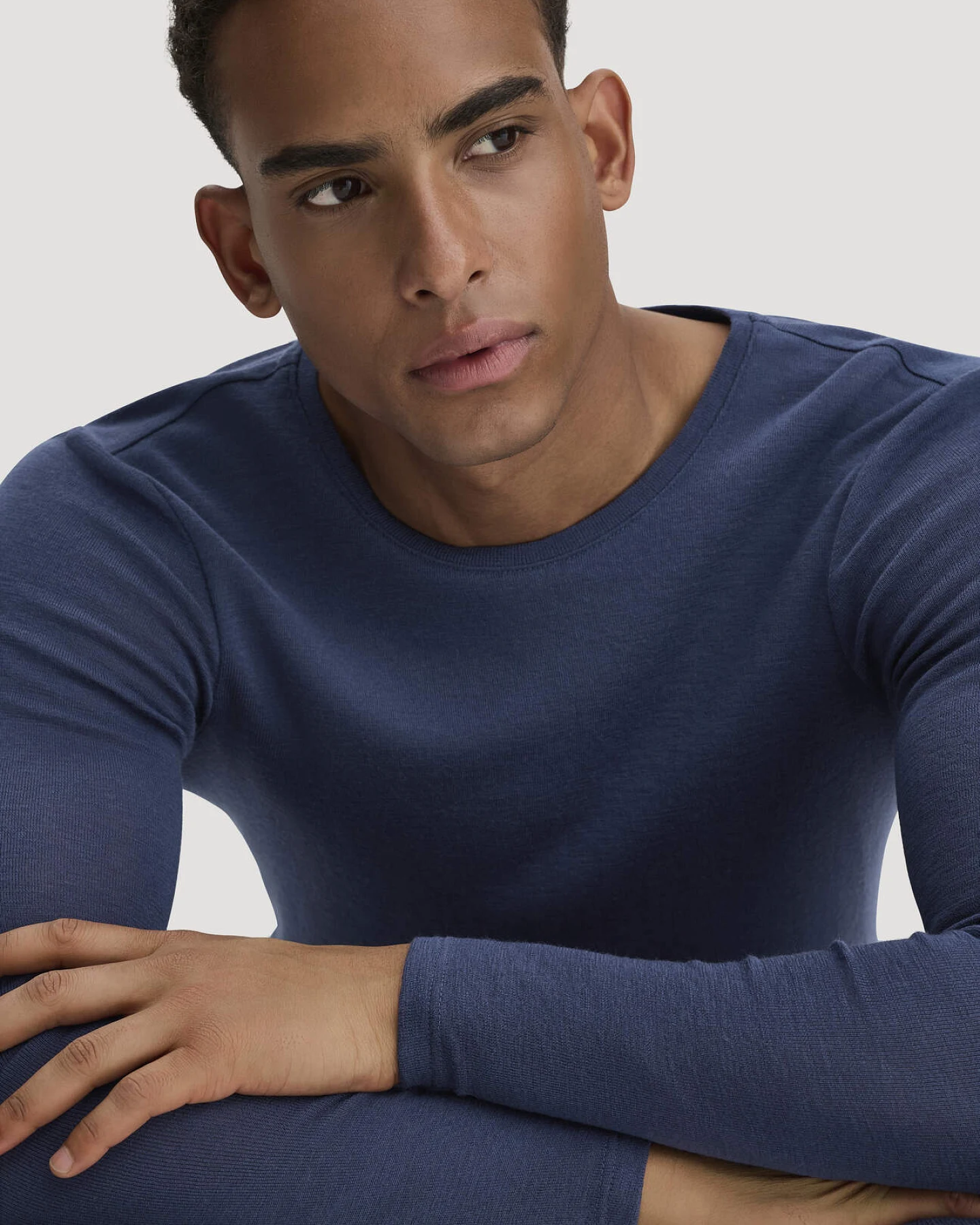 hessnatur Herren Longsleeve PURE FUNCTION aus Bio-Merinowolle und Seide - blau - Größe L – Ansicht 2