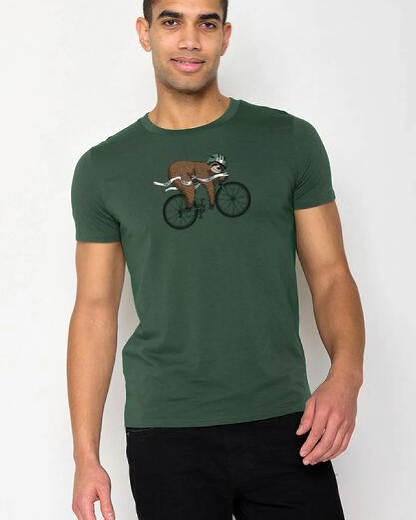 GREENBOMB Animal Finish Sloth Guide - Sportliches T-Shirt aus Bio-Baumwolle / hochwertiger Print / GOTS / Fair & Vegan – Ansicht 4