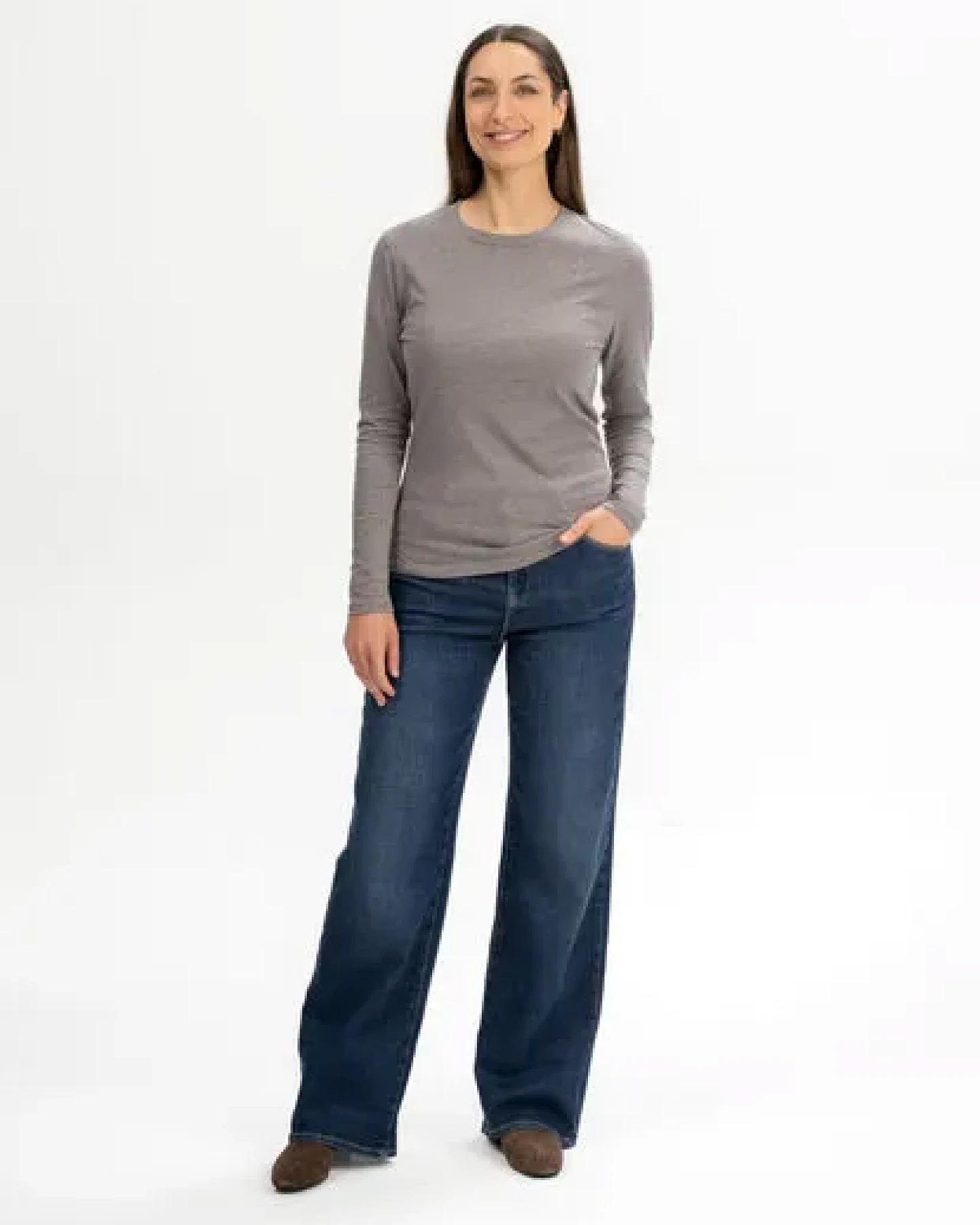 MELA Basic Langarmshirt Style DHIVYA aus 100% Bio-Baumwolle – Ansicht 3