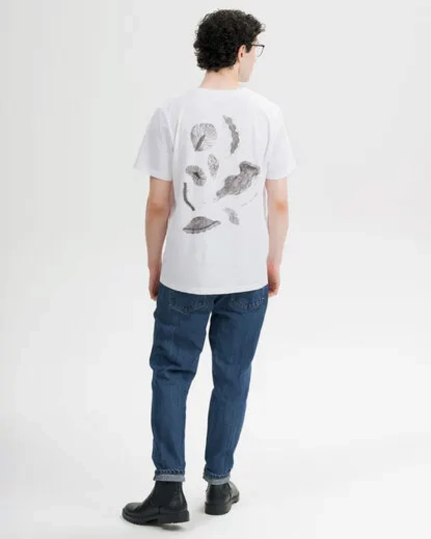 MELA T-Shirt Style Artist Edition Cristóbal aus 100% Bio-Baumwolle – Ansicht 3