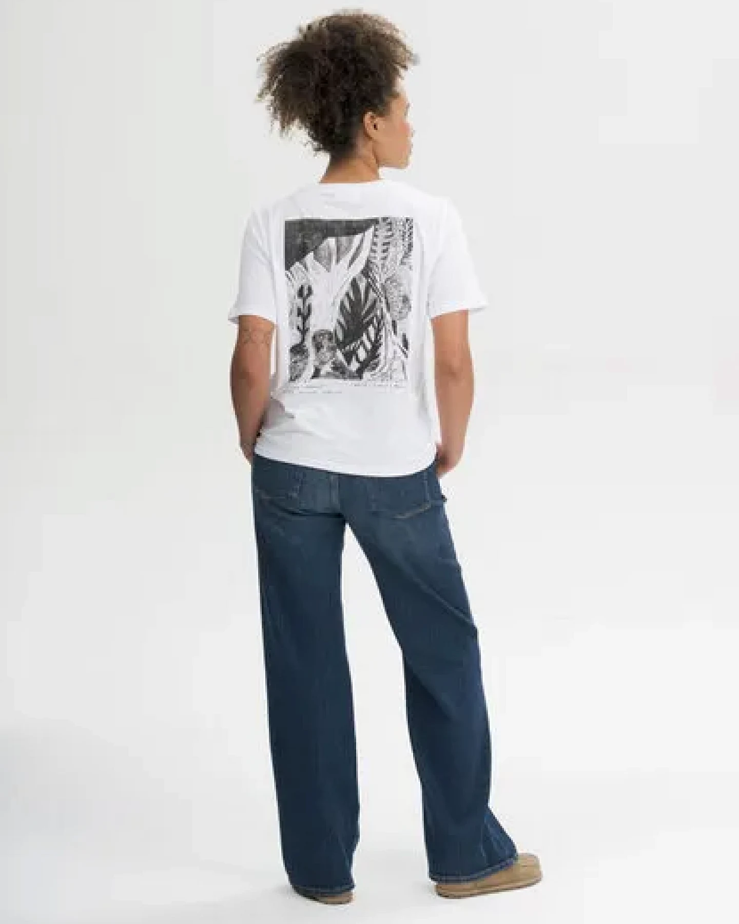 MELA T-Shirt Style Artist Edition Cristóbal aus 100% Bio-Baumwolle – Ansicht 3