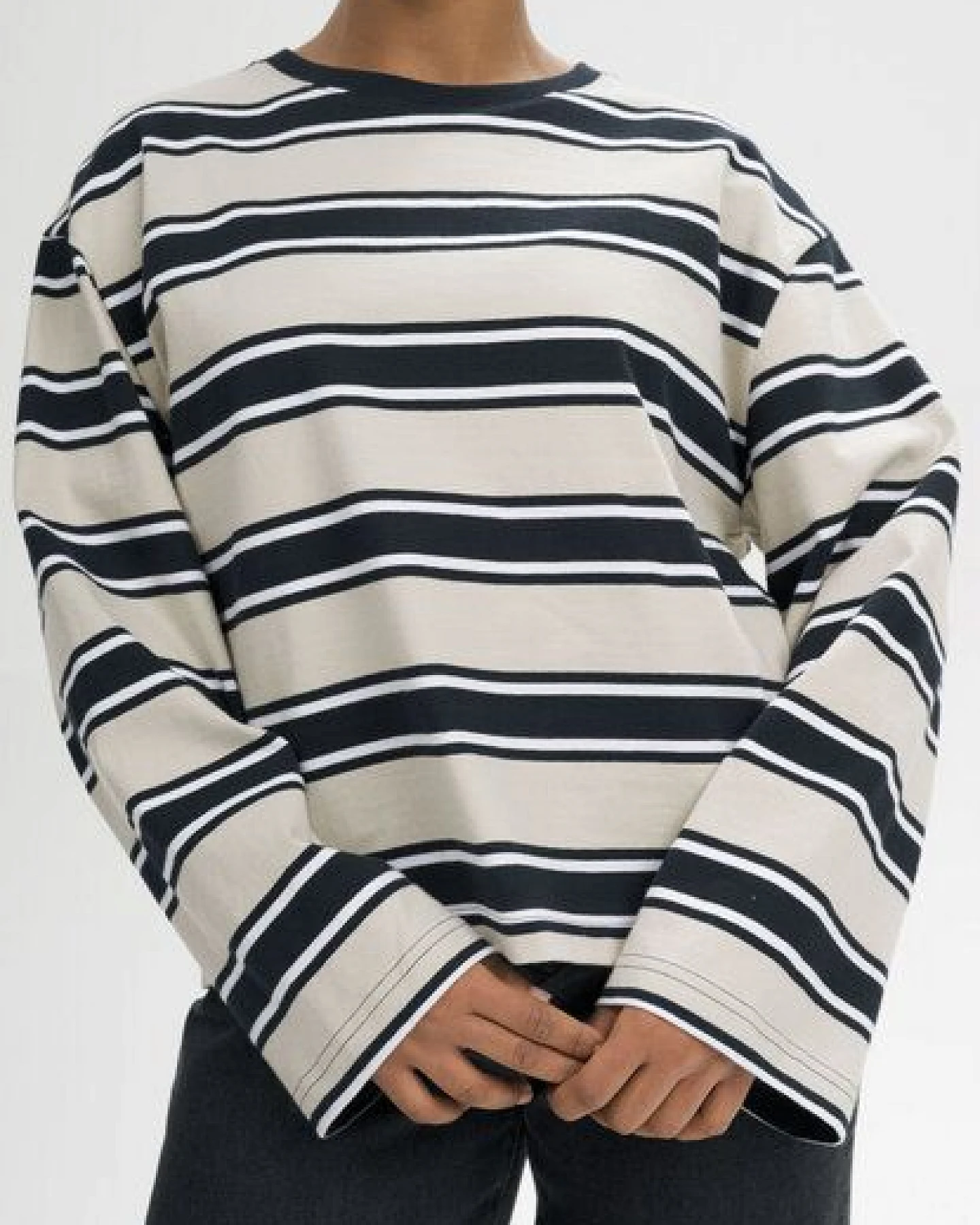 MELA Oversized Langarmshirt schwer Style SANGEETHA aus 100% Bio-Baumwolle – Ansicht 4