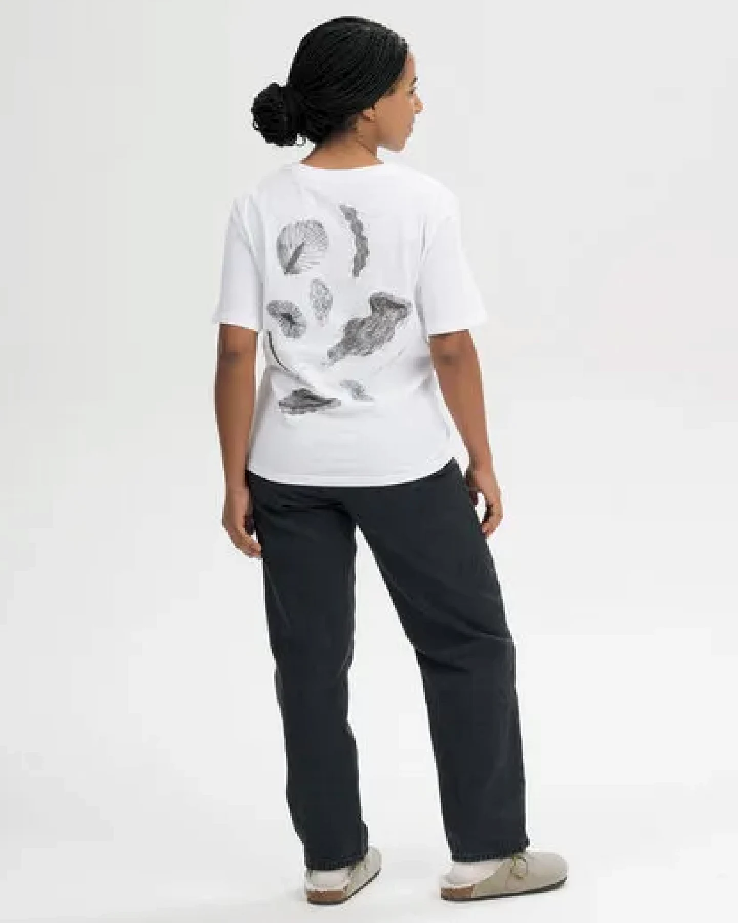 MELA T-Shirt Style Artist Edition Cristóbal aus 100% Bio-Baumwolle – Ansicht 3