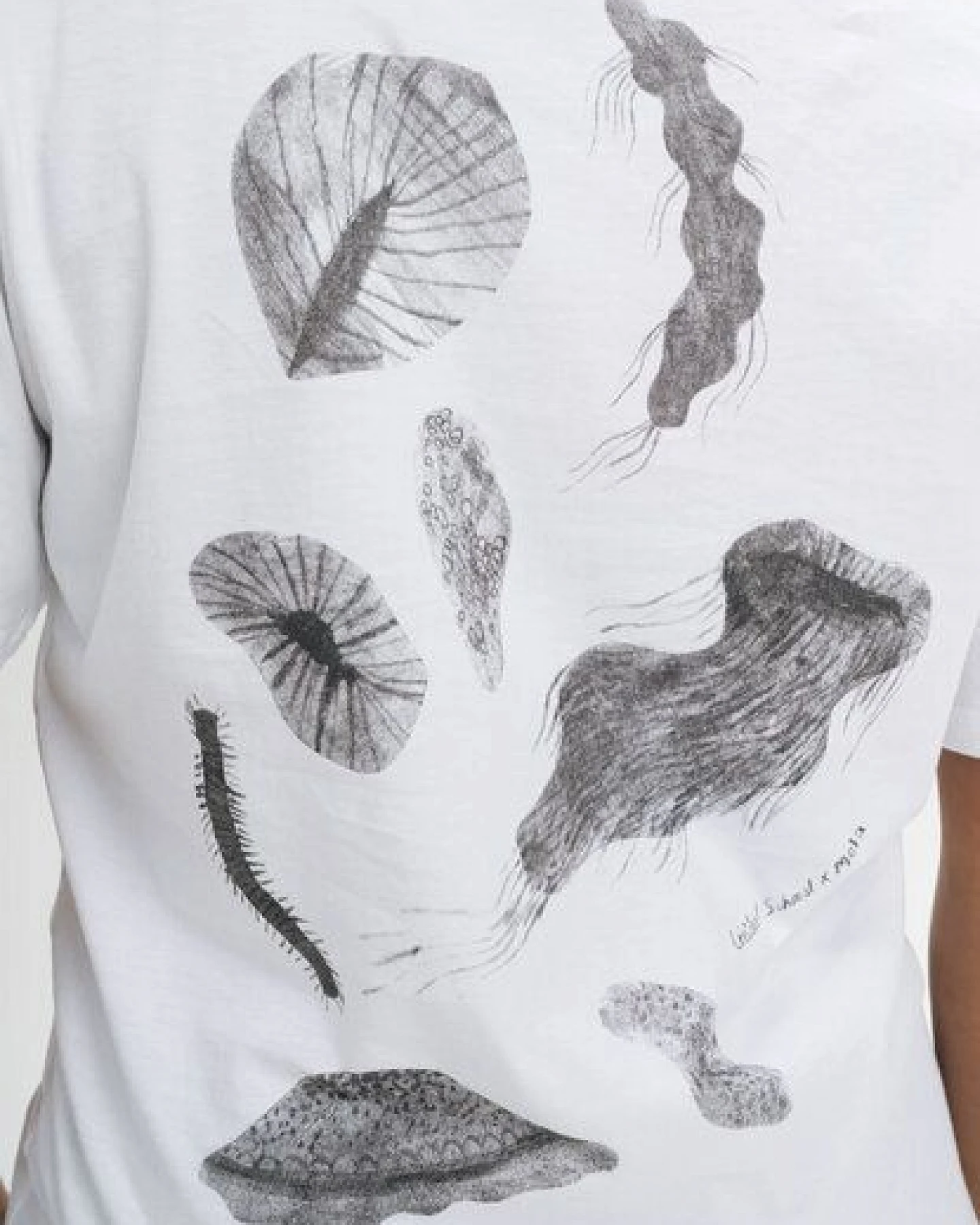 MELA T-Shirt Style Artist Edition Cristóbal aus 100% Bio-Baumwolle – Ansicht 4