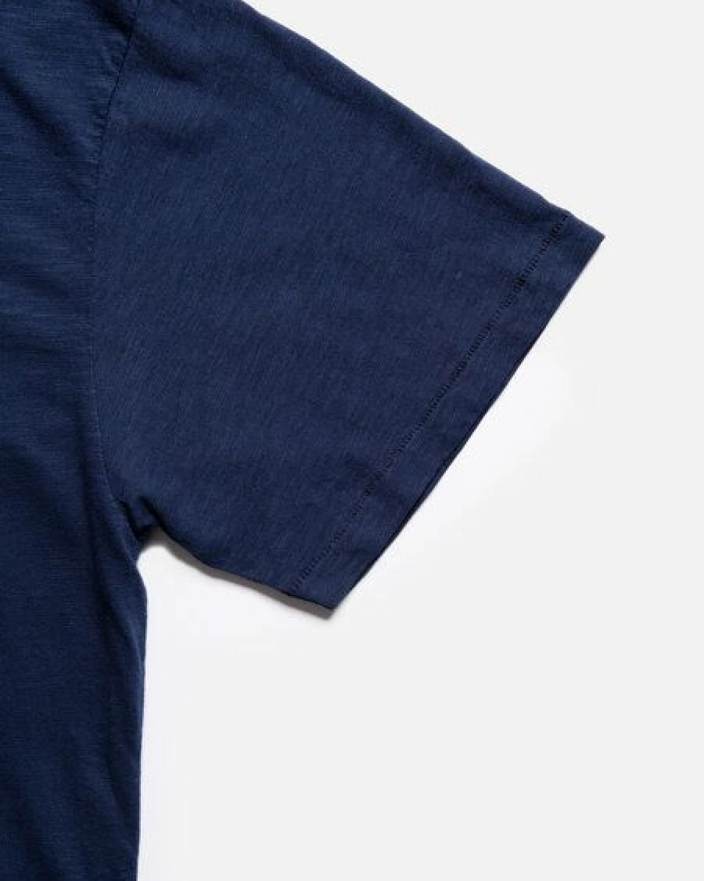 Nudie Jeans Herren T-Shirt aus Bio-Baumwolle "Roffe" – Ansicht 4